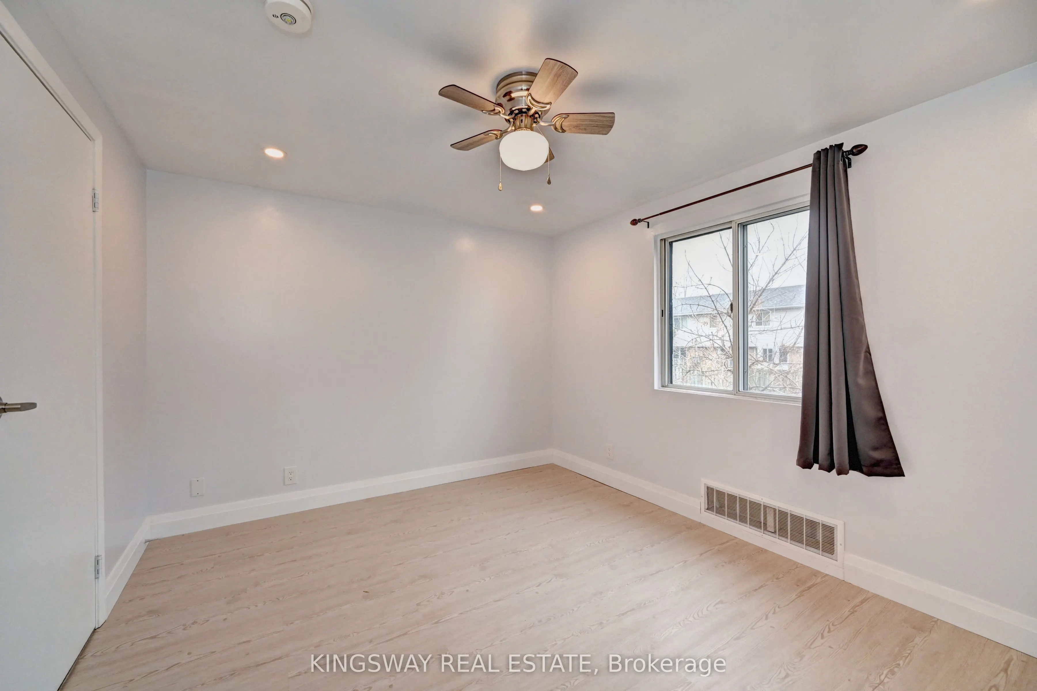 67 Valleyview Road, #37