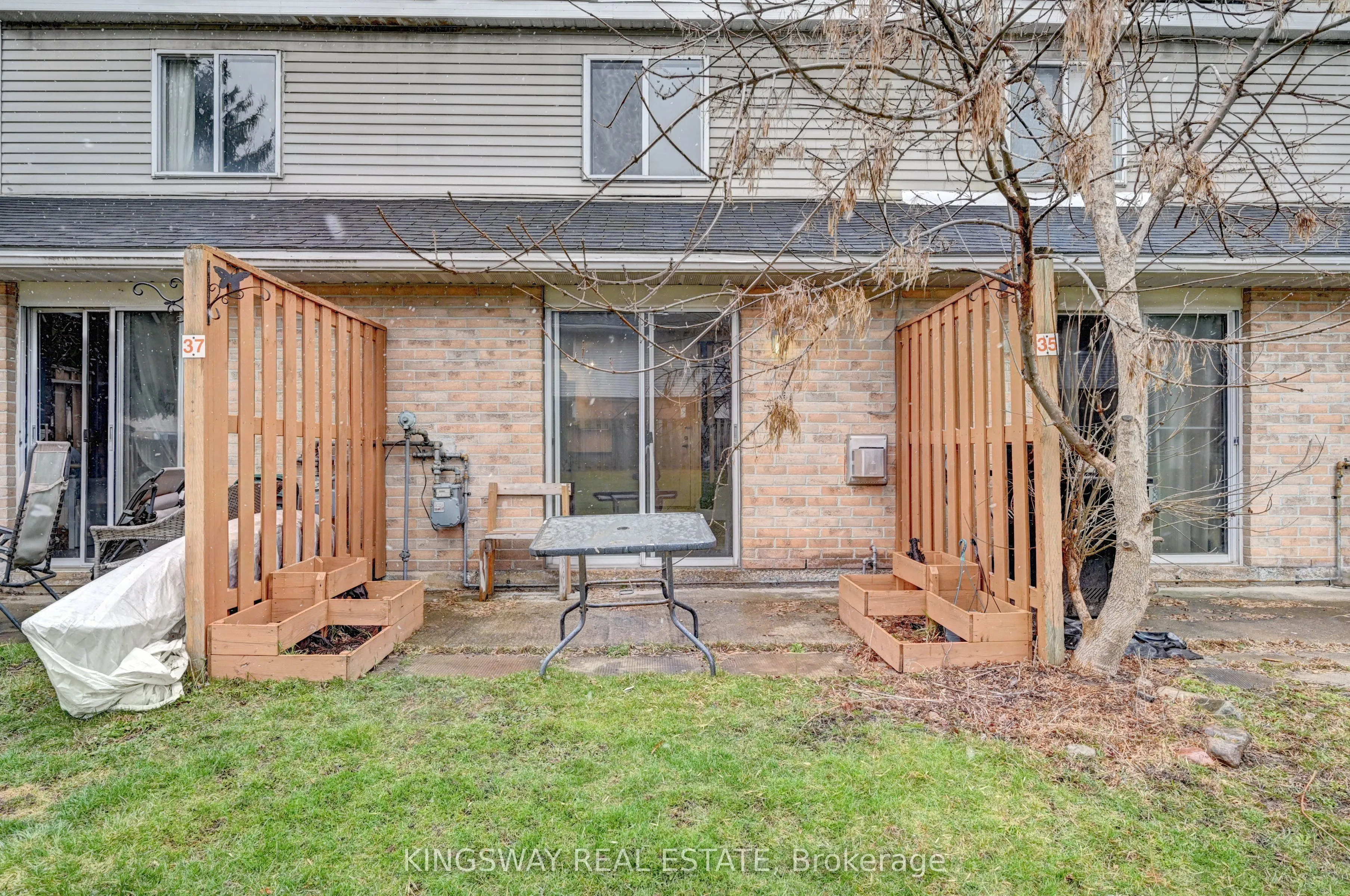67 Valleyview Road, #37
