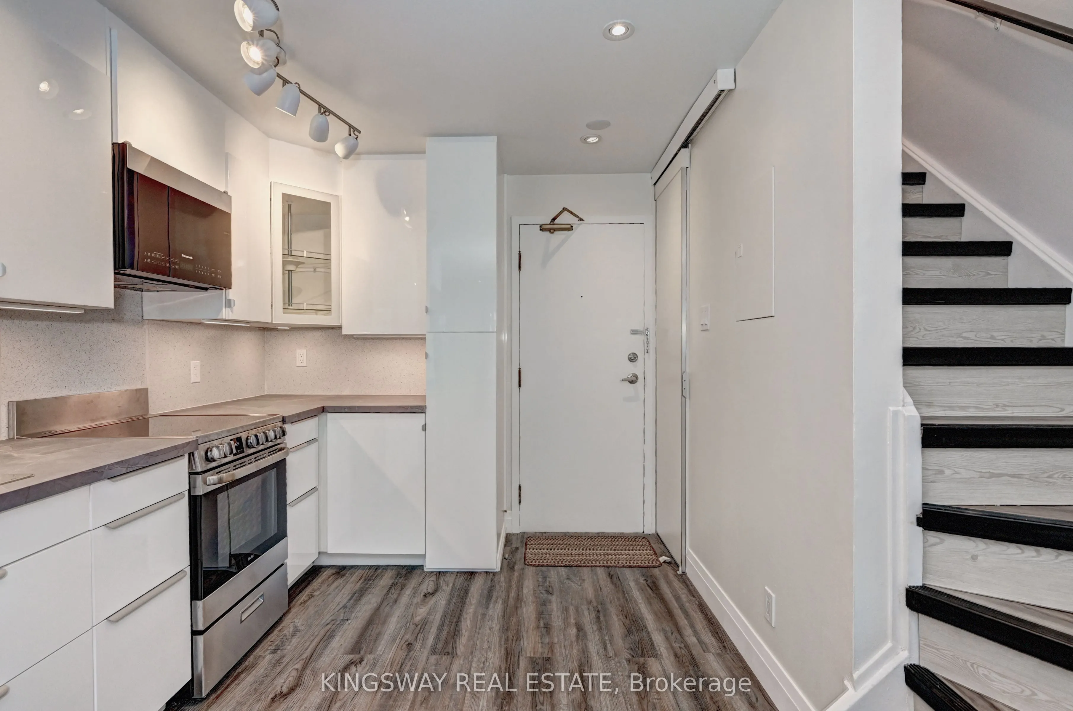 67 Valleyview Road, #37