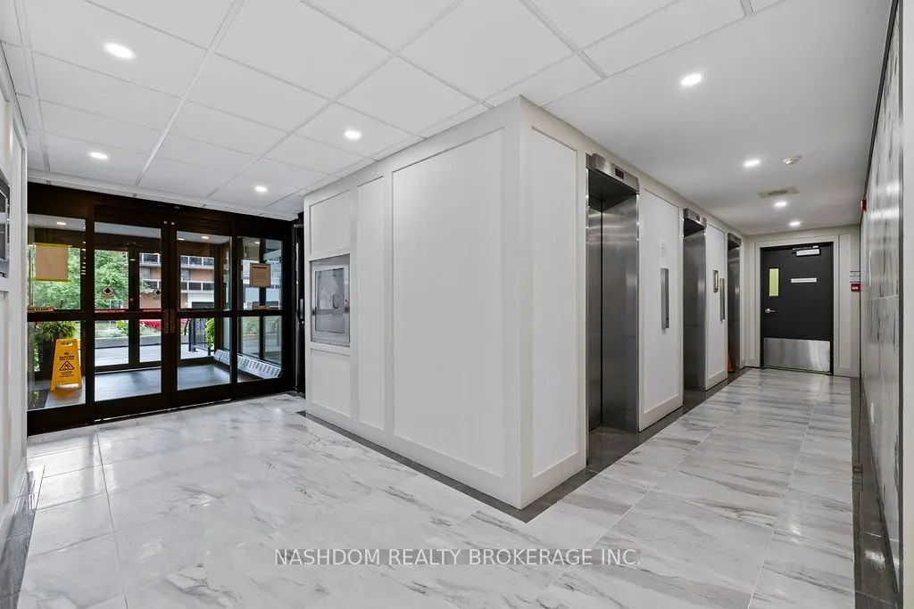 150 Charlton Avenue E, #1603