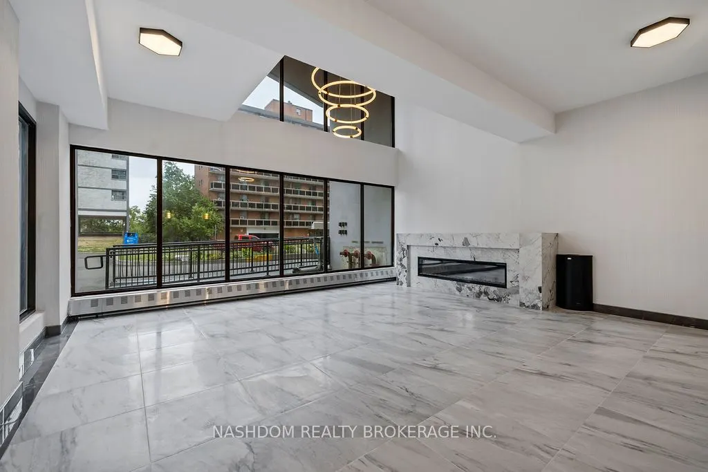 150 Charlton Avenue E, #1603