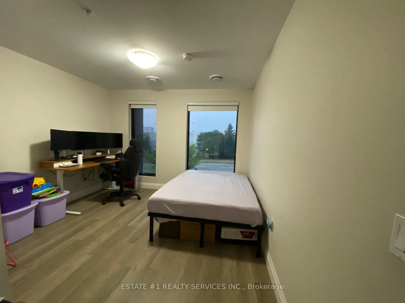 5 Wake Robin Drive, #203