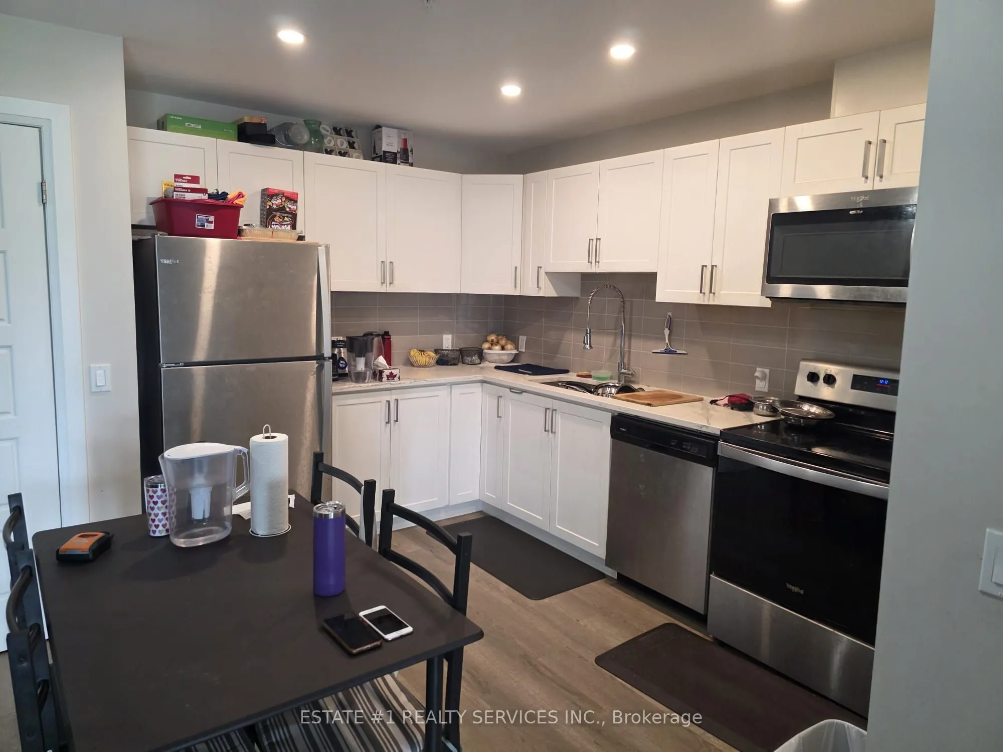 5 Wake Robin Drive, #203