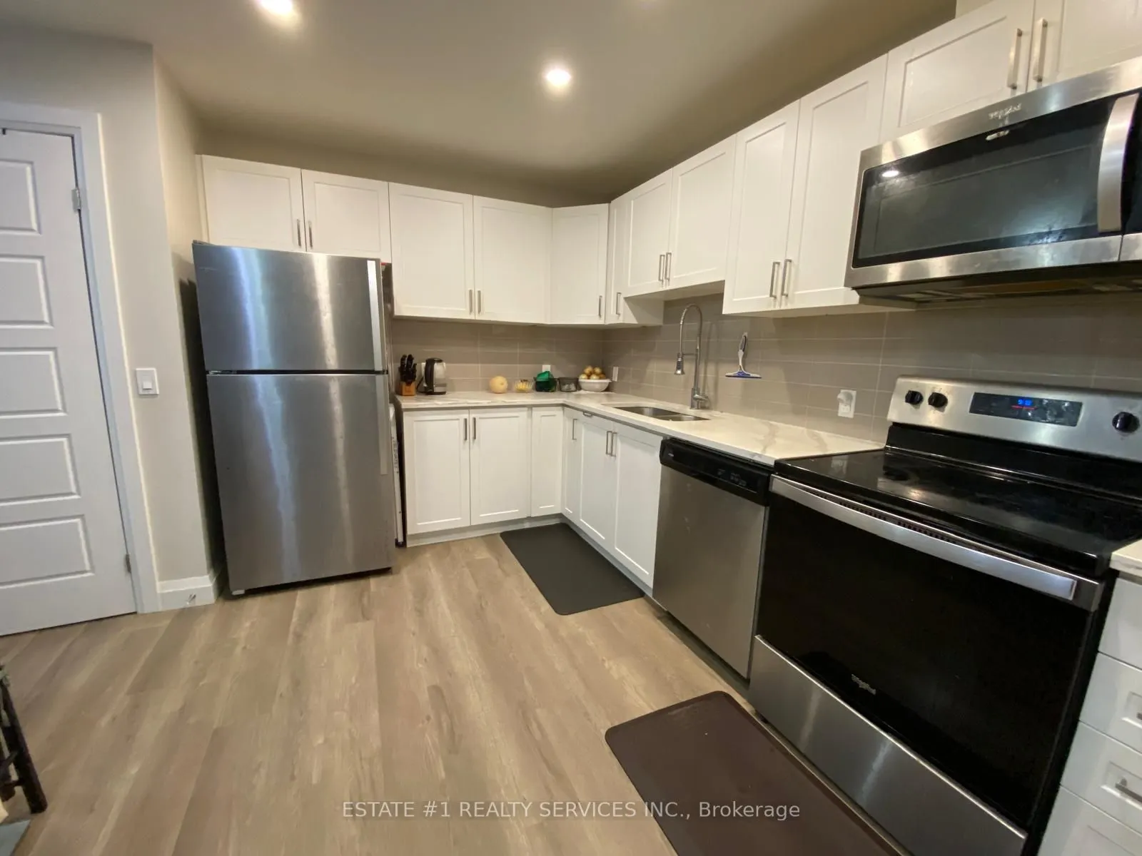 5 Wake Robin Drive, #203