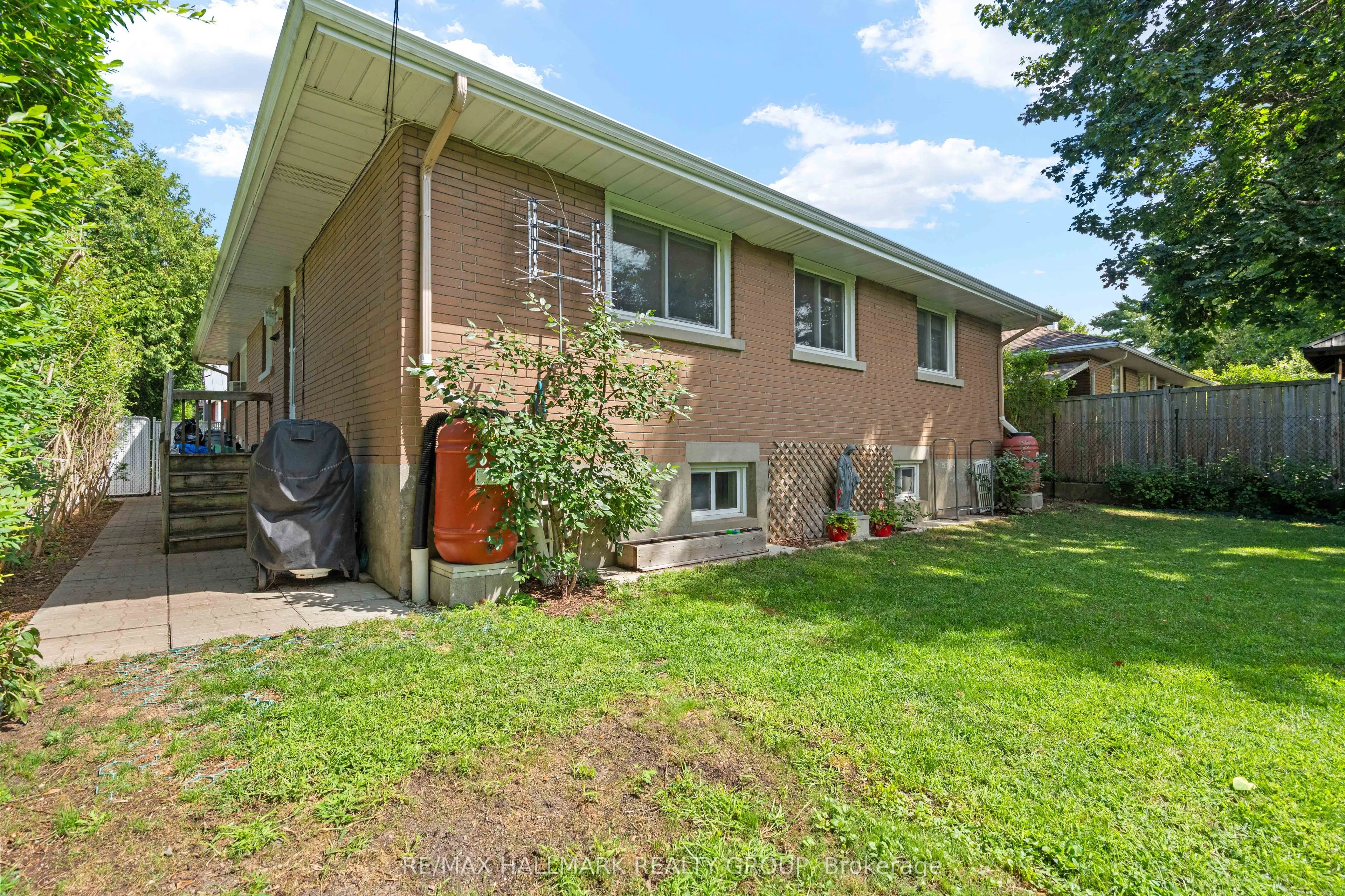 434 Hartleigh Avenue