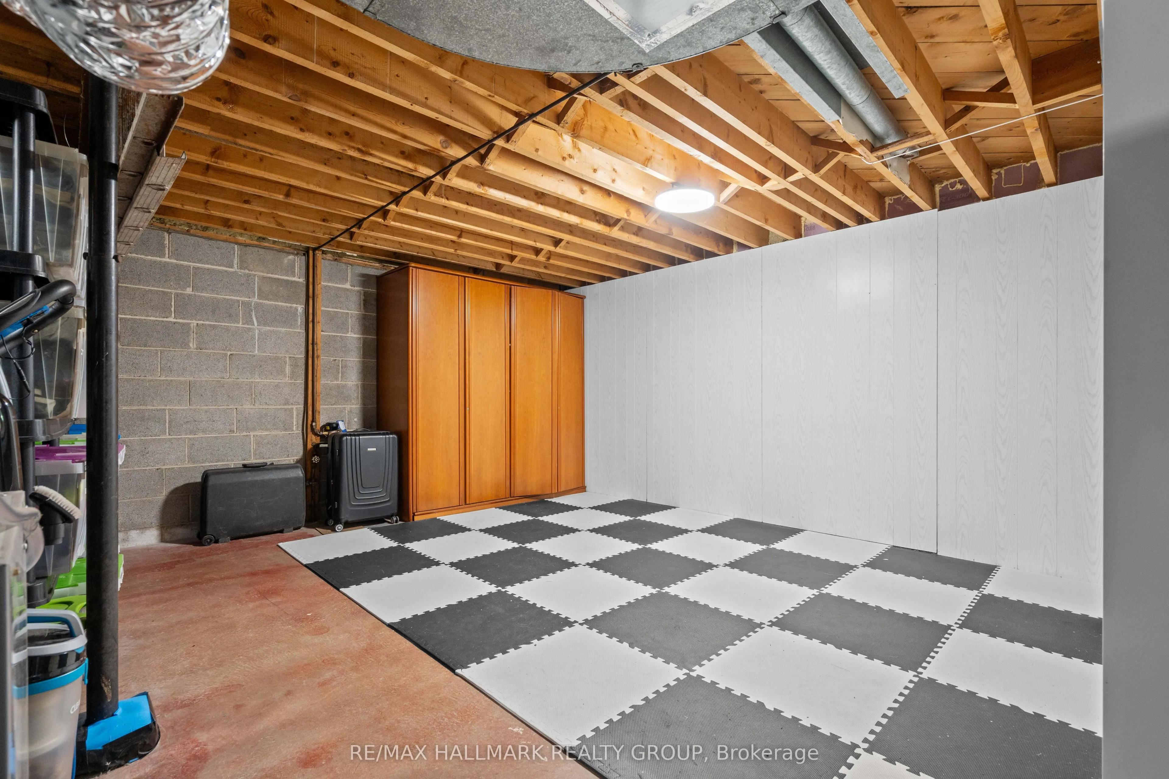 434 Hartleigh Avenue