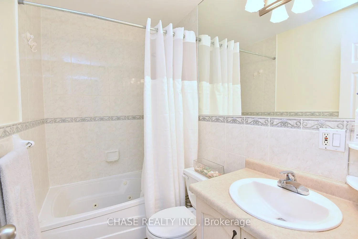 893 Concession Street, #303