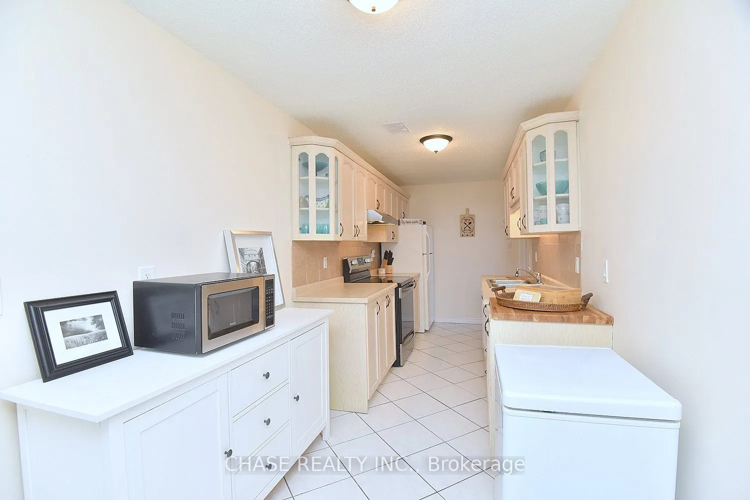 893 Concession Street, #303