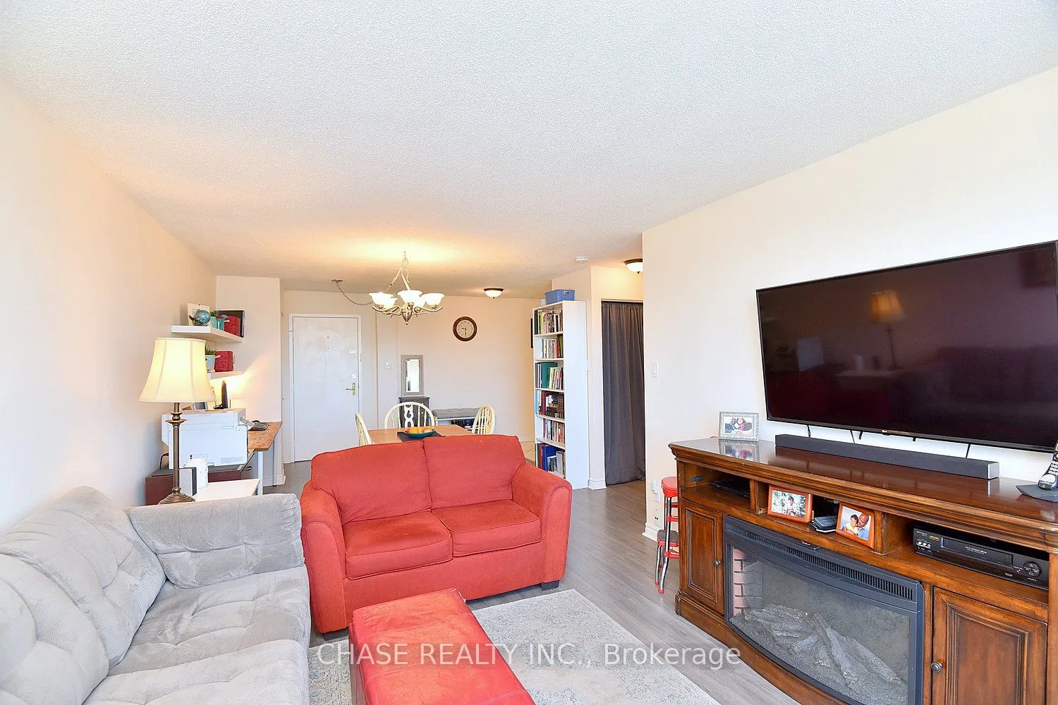 893 Concession Street, #303