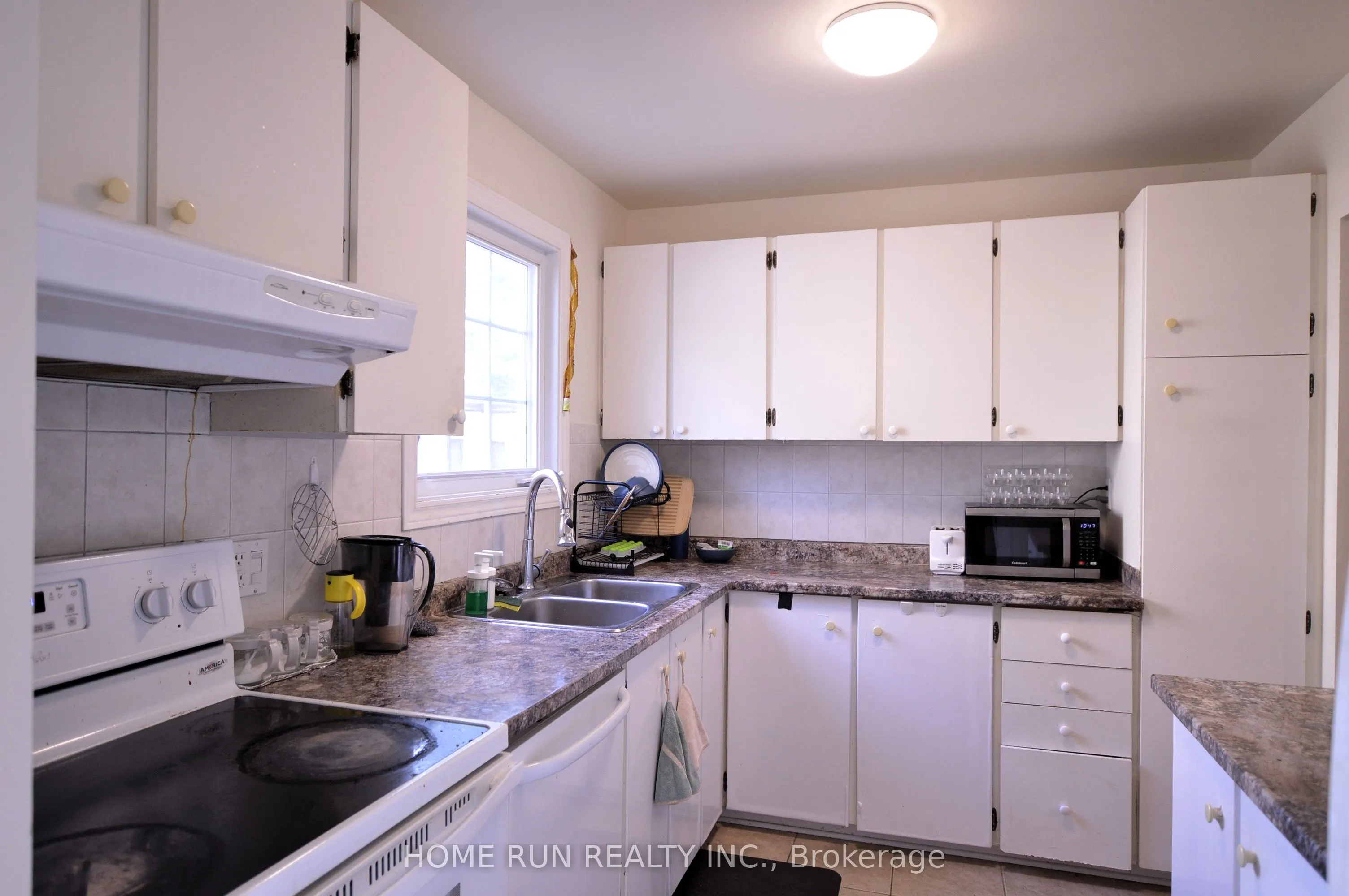 617 Trelawny Private, #202