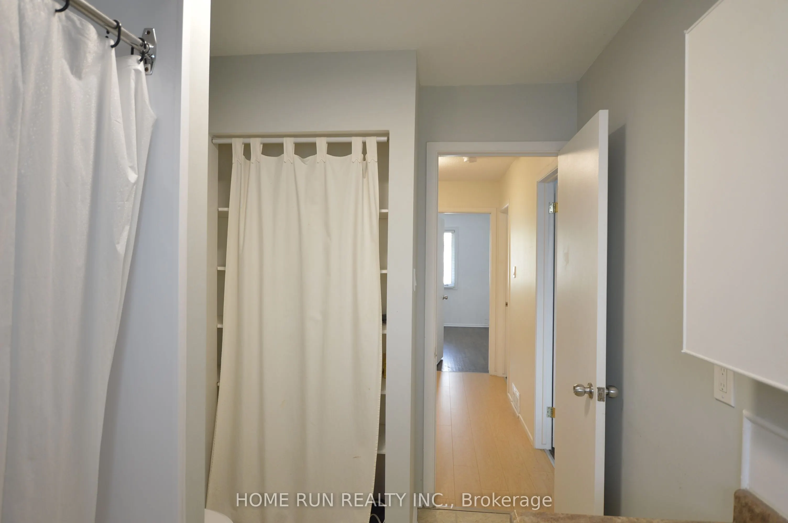 617 Trelawny Private, #202