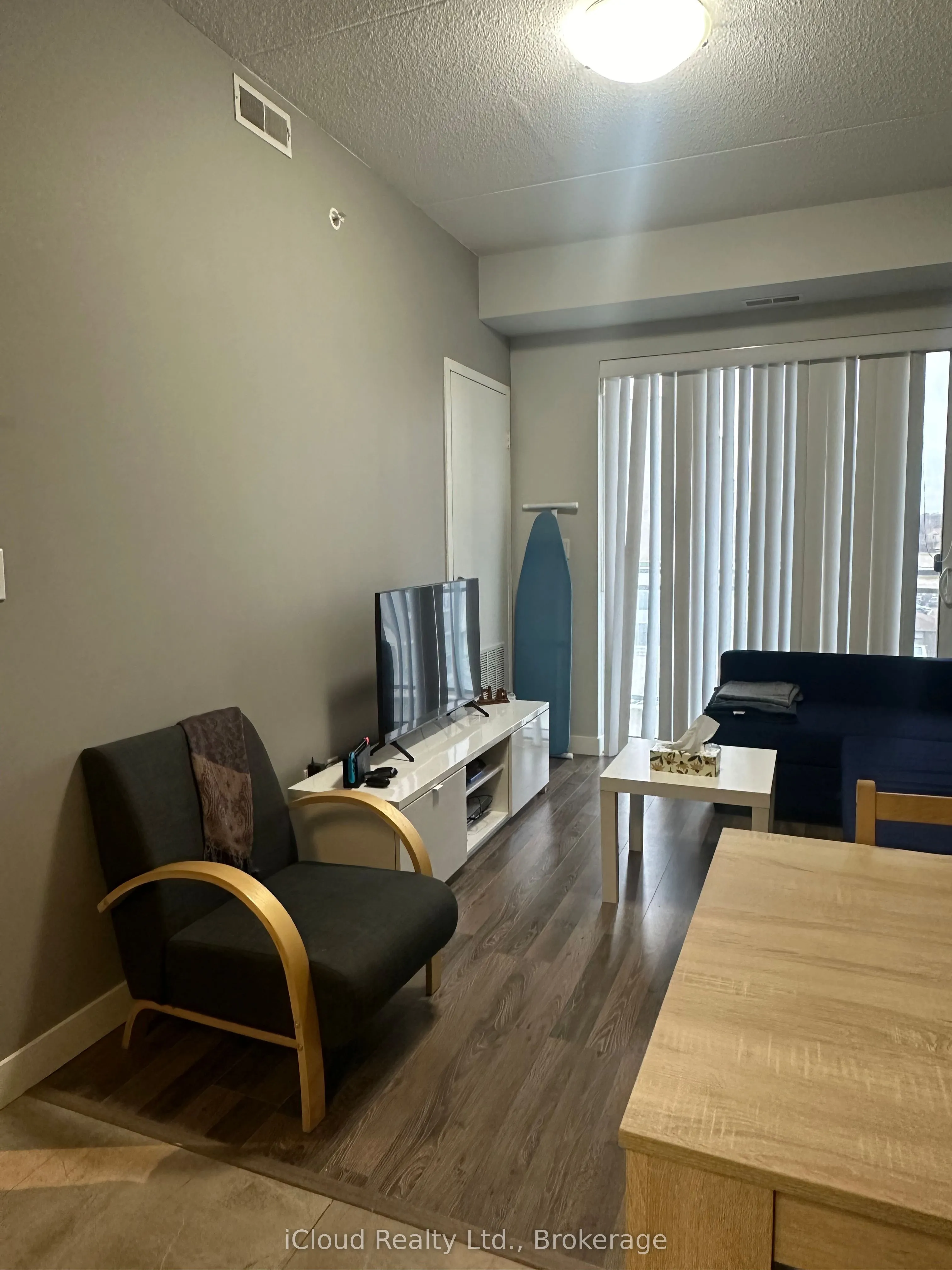 62 Balsam Street, #B408