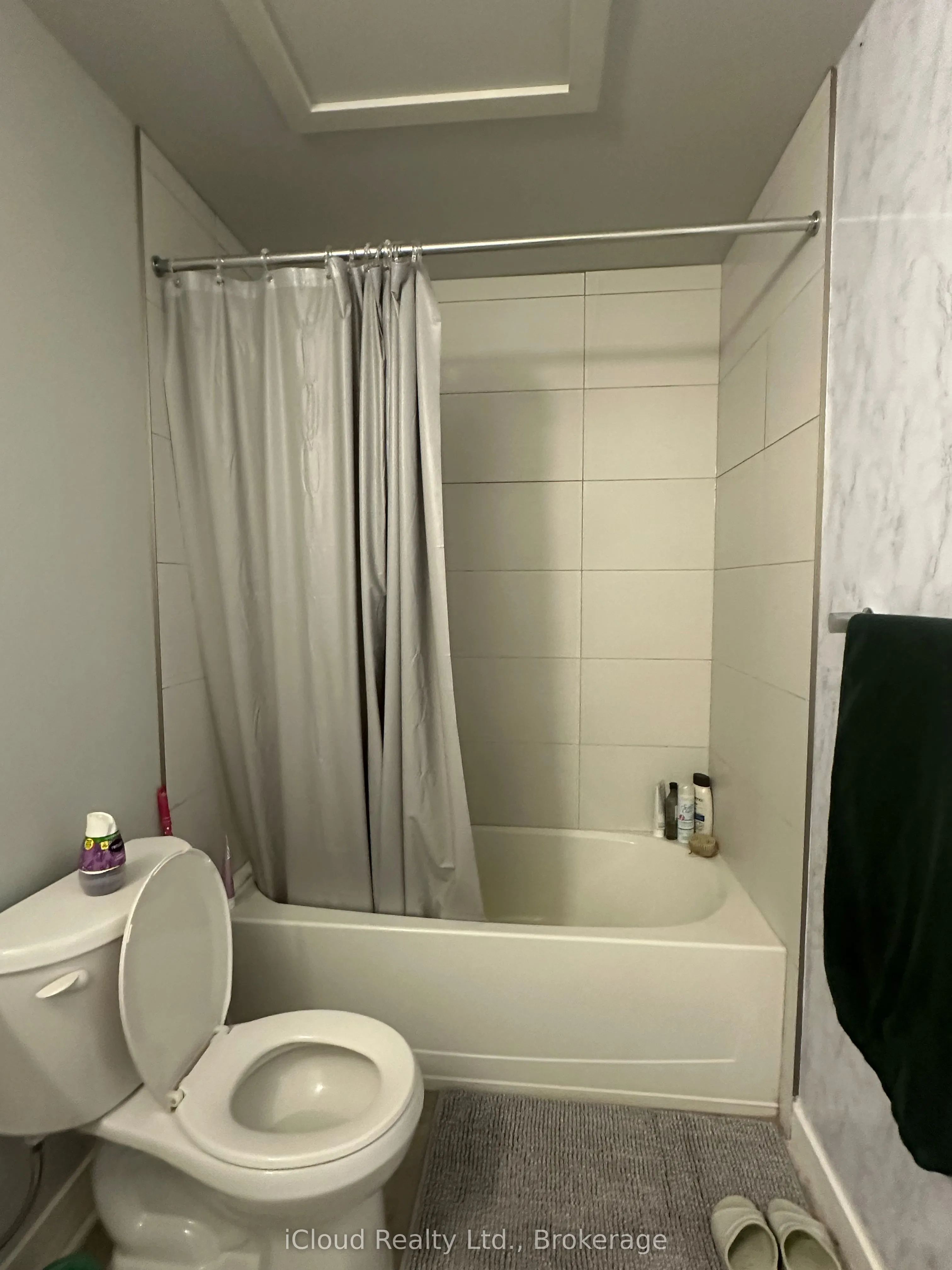 62 Balsam Street, #B408