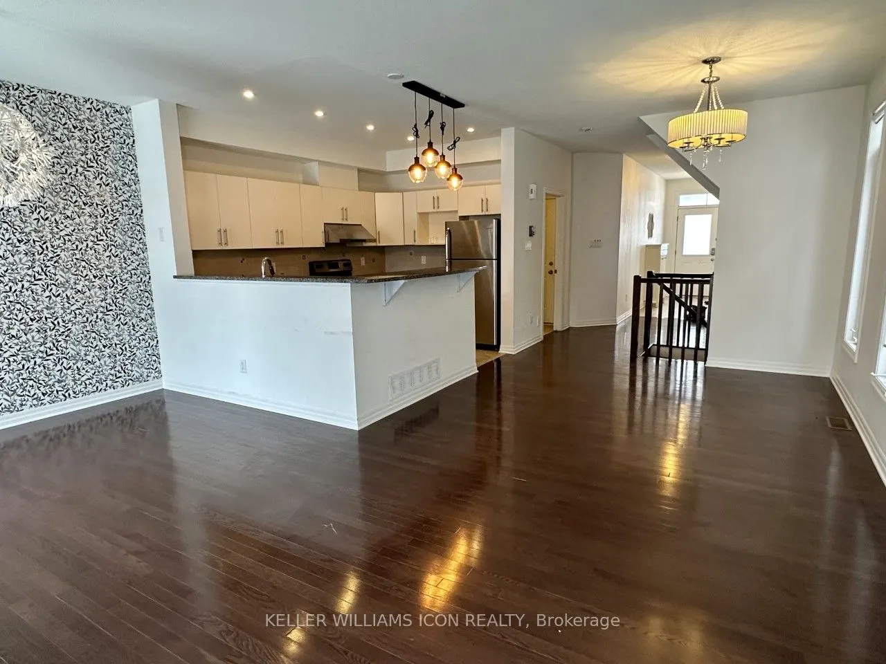 103 HAWKESWOOD Drive