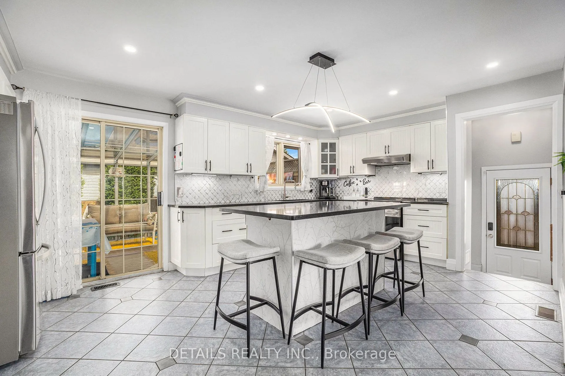 2215 Boyer Road