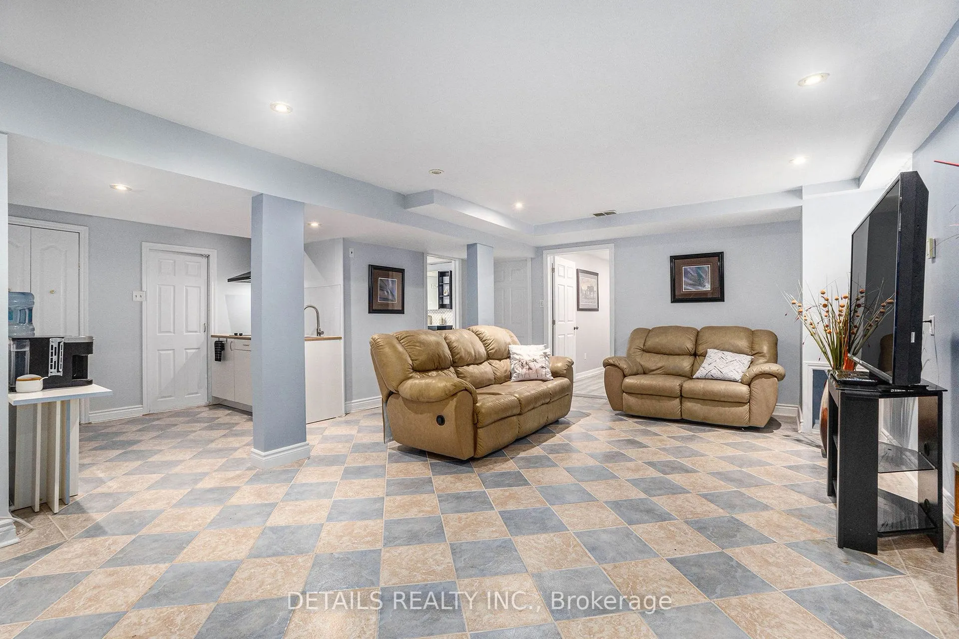 2215 Boyer Road