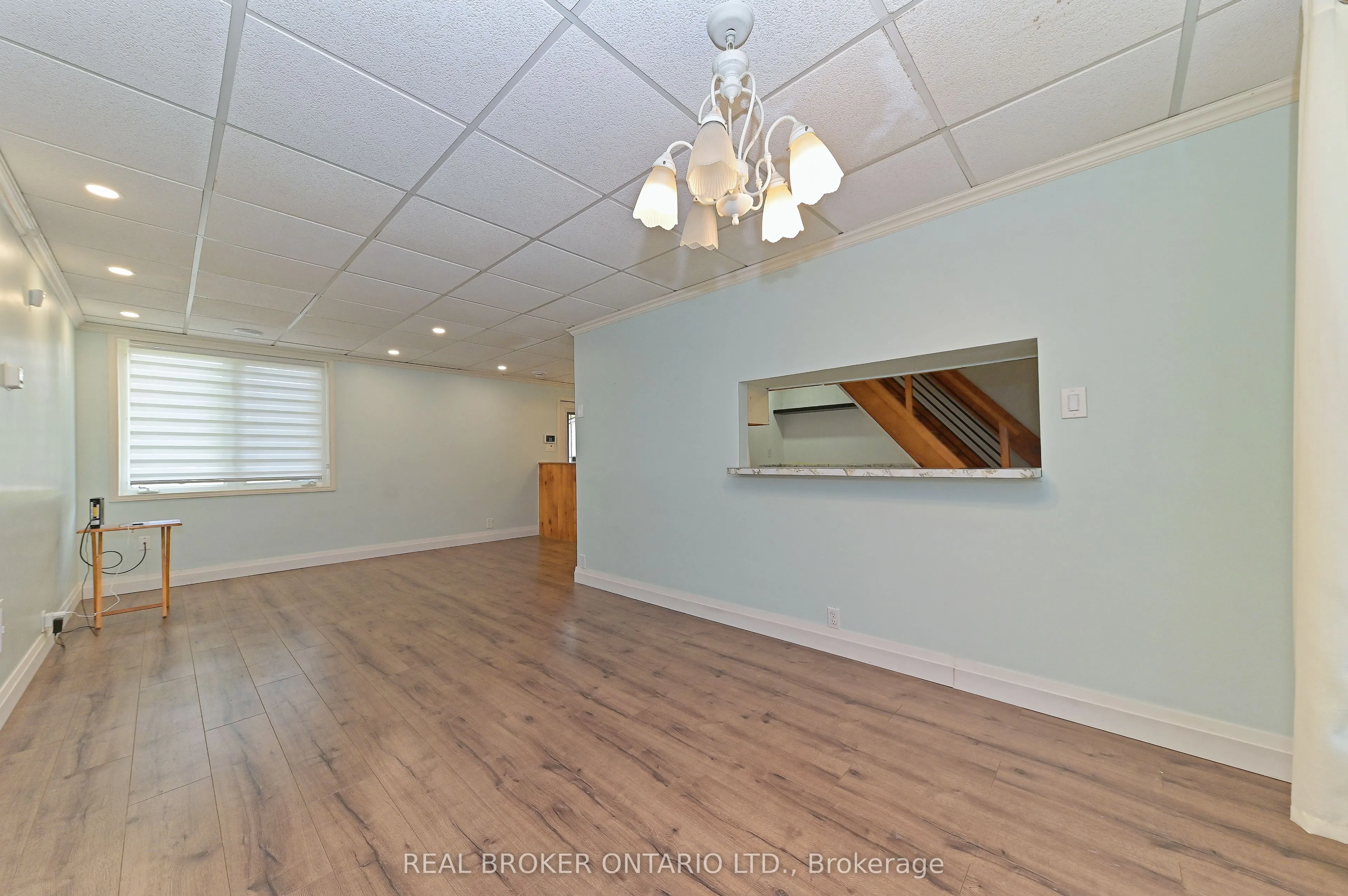 210 Speedvale Avenue E, #Main