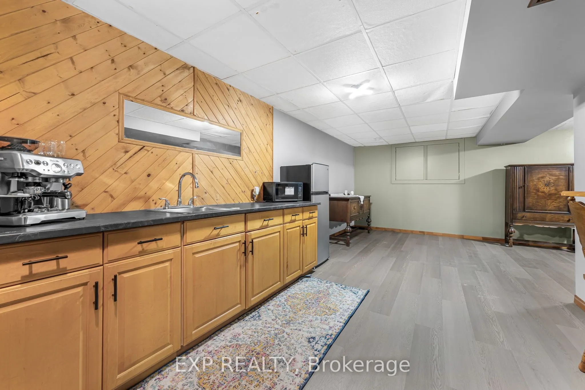 3725 Switch Road