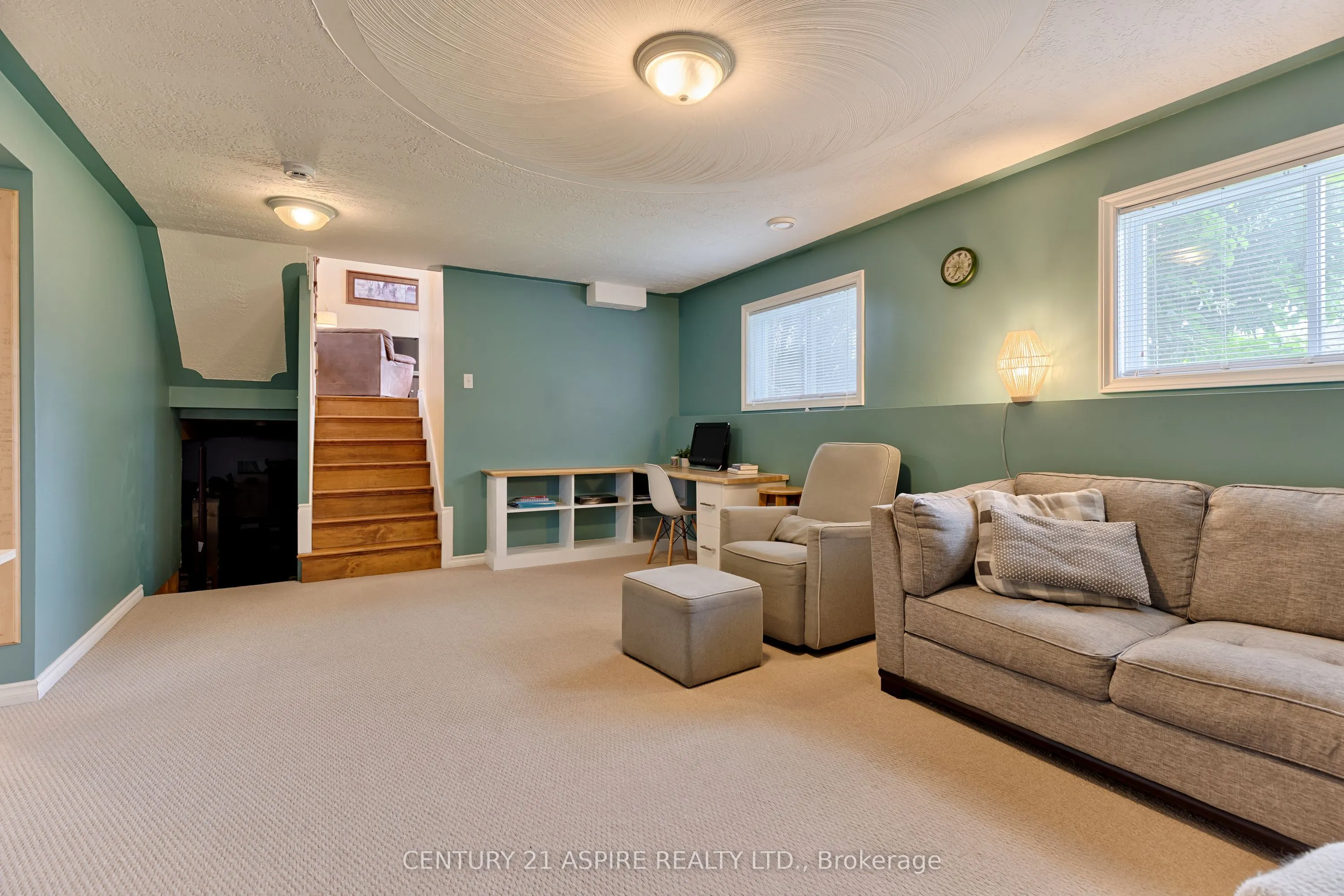 6 Gerald Avenue