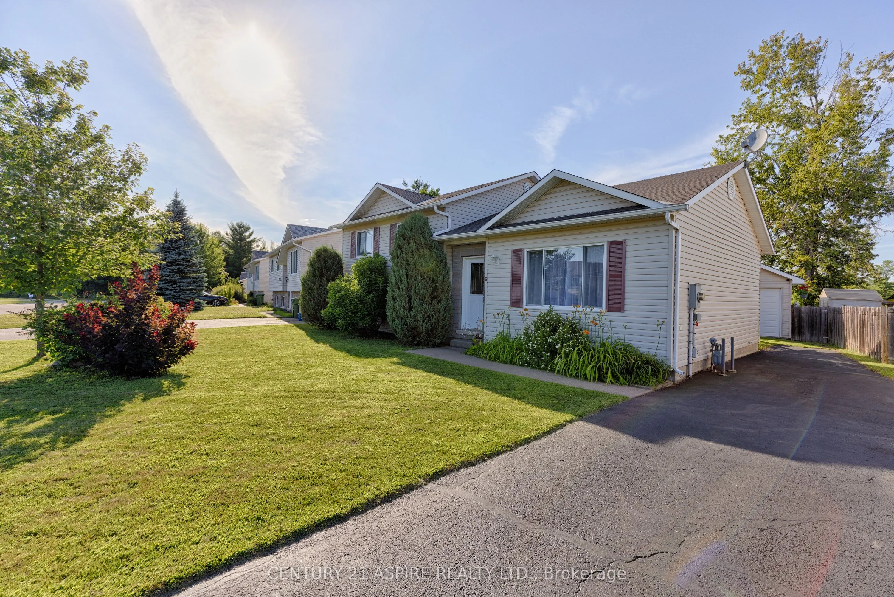 6 Gerald Avenue