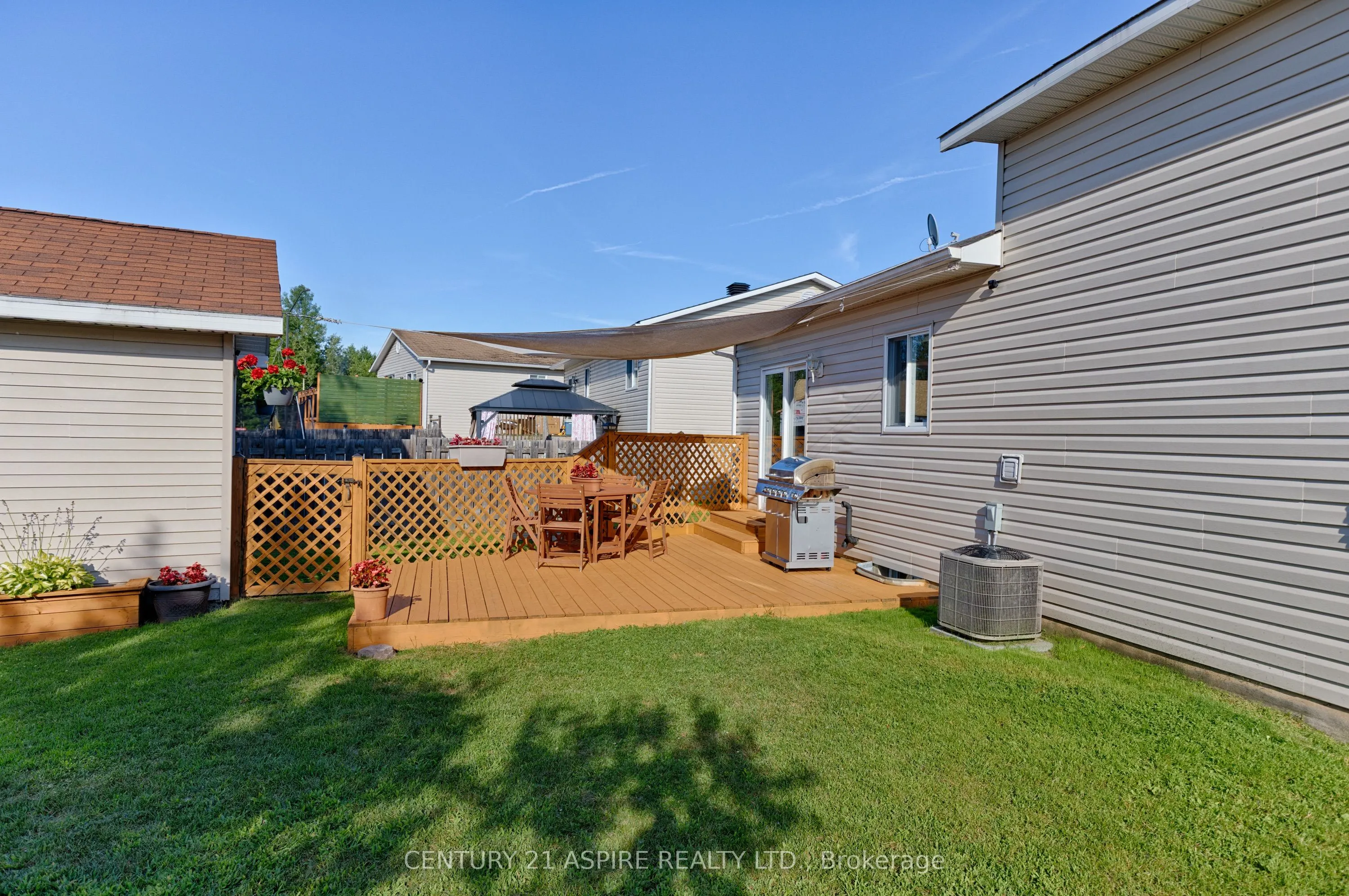 6 Gerald Avenue