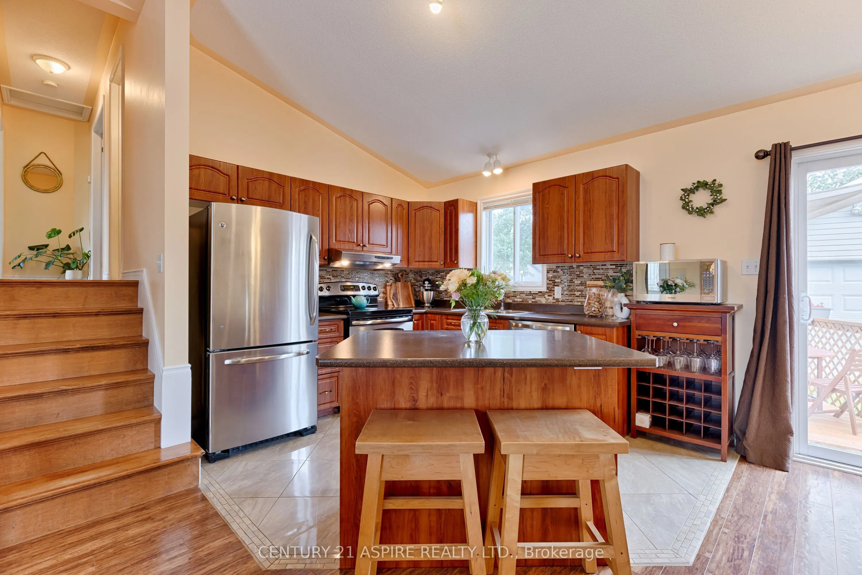 6 Gerald Avenue