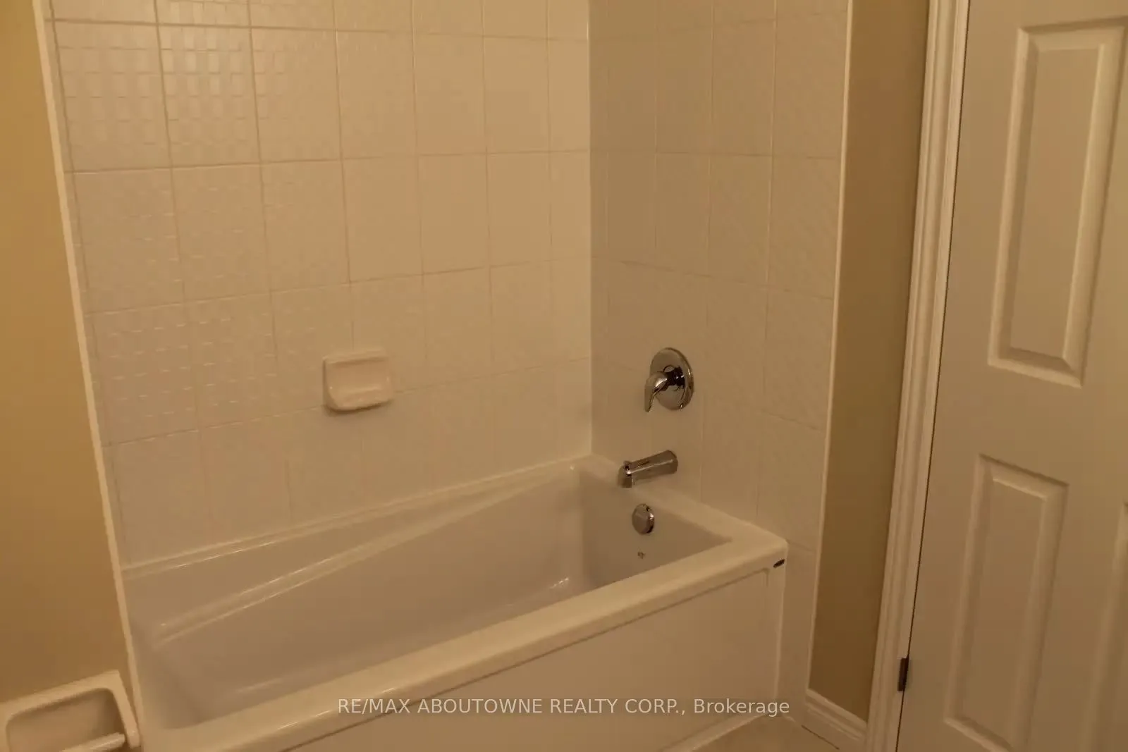 39 Kay Crescent, #44