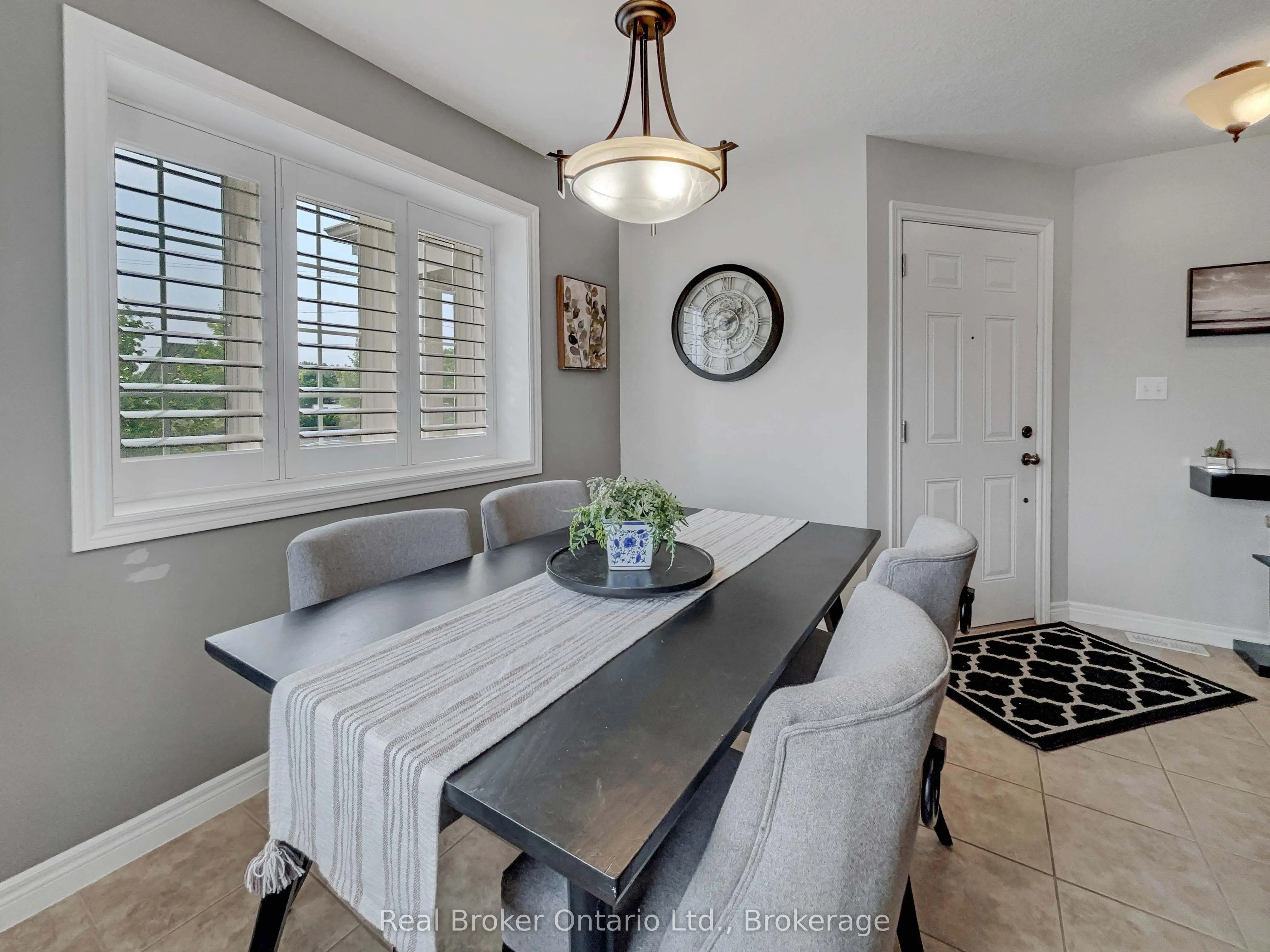 656 Woodlawn Road E, #656B