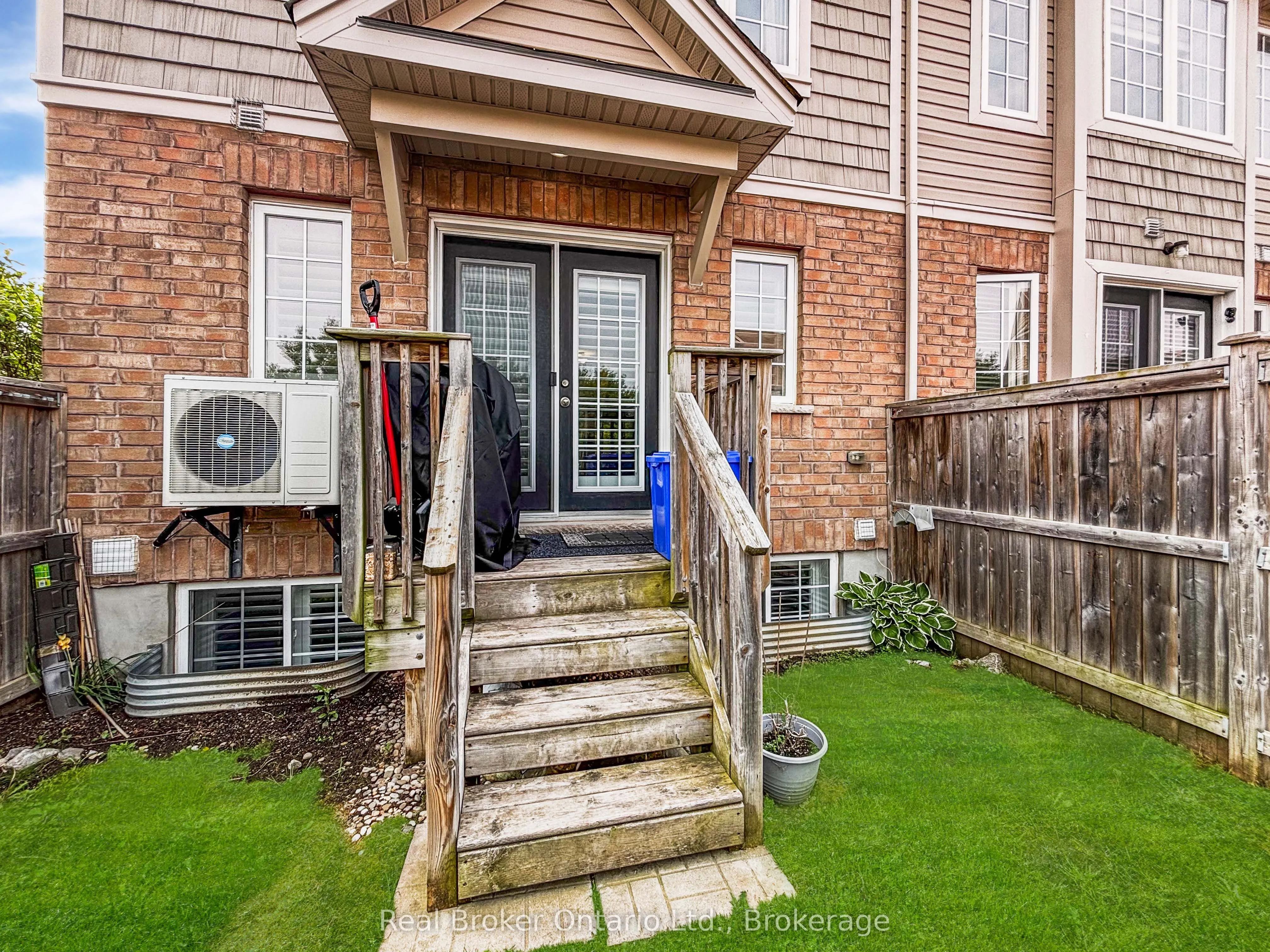 656 Woodlawn Road E, #656B