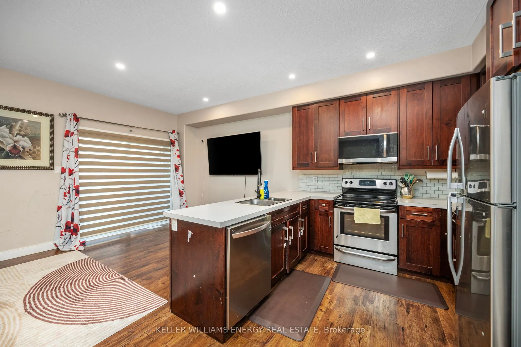 292 Falcon Drive, #3