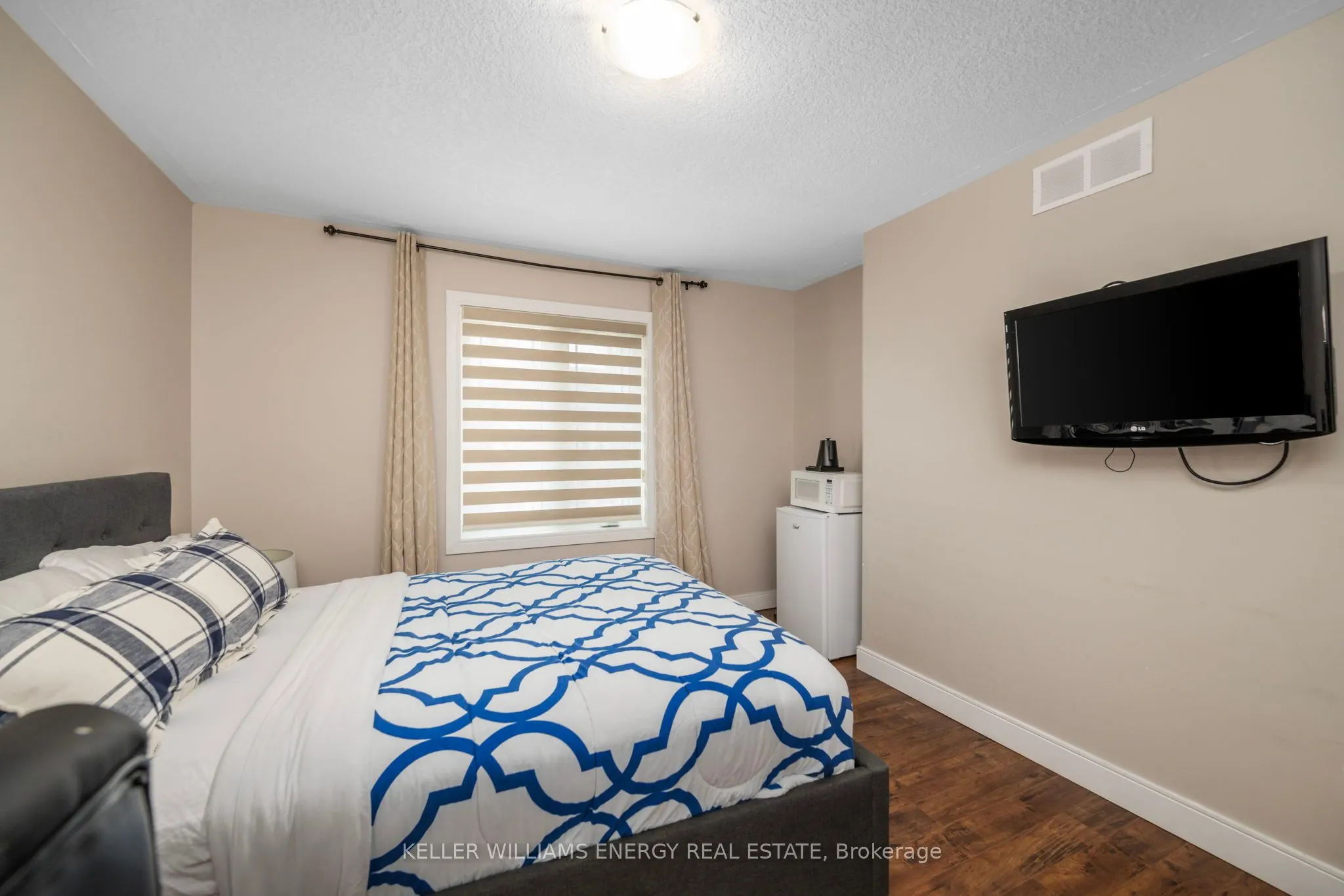 292 Falcon Drive, #3