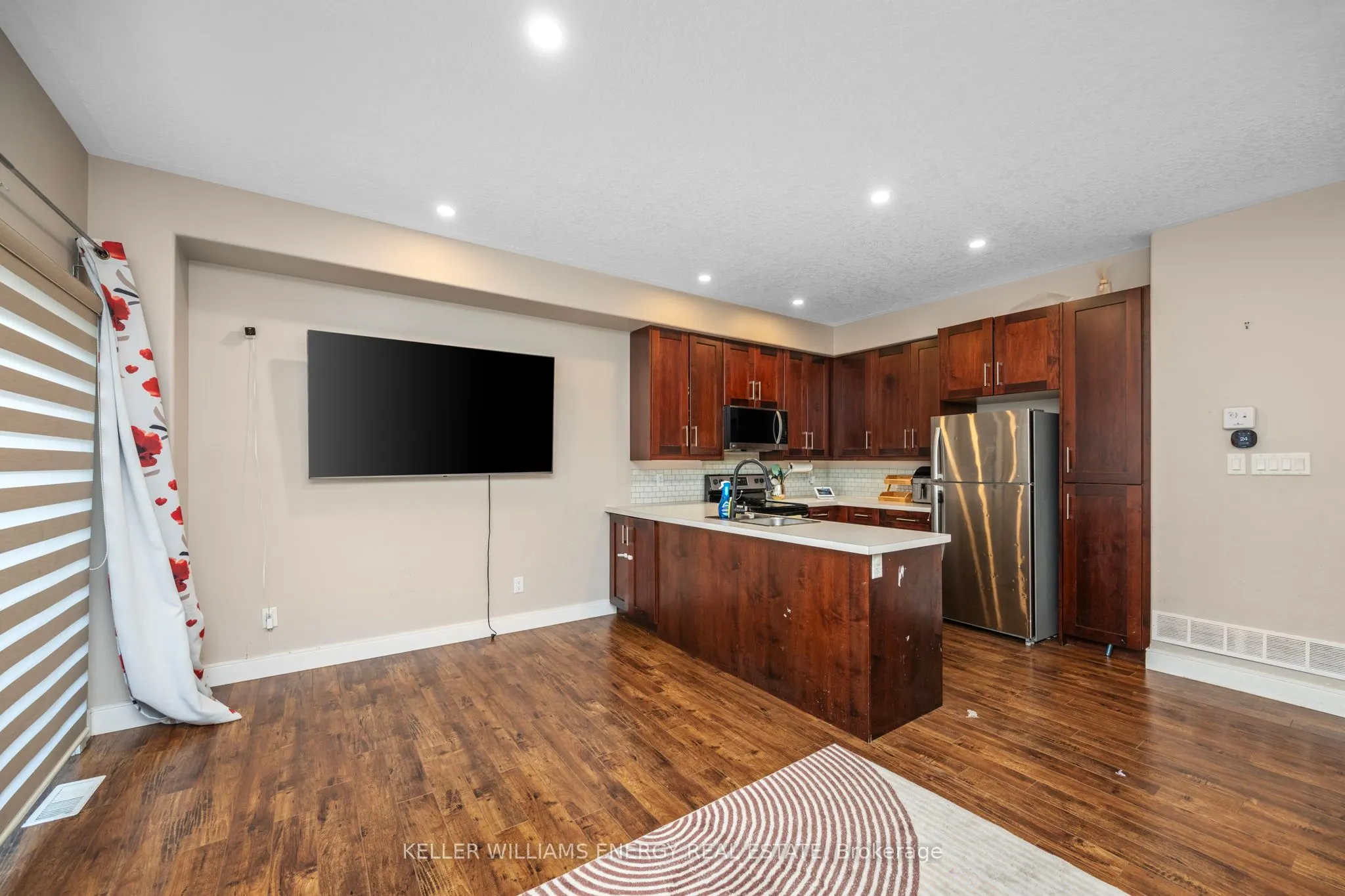 292 Falcon Drive, #3