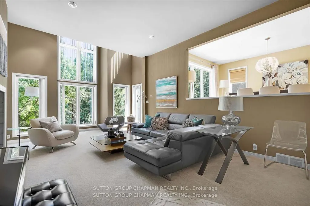 712 Riverside Drive
