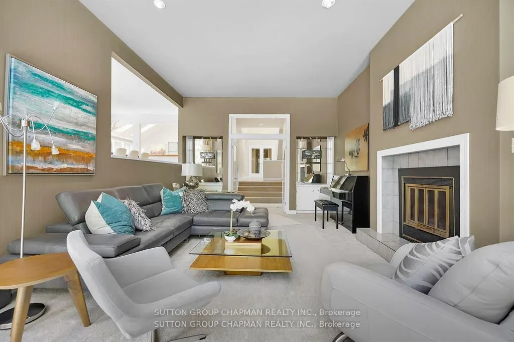 712 Riverside Drive