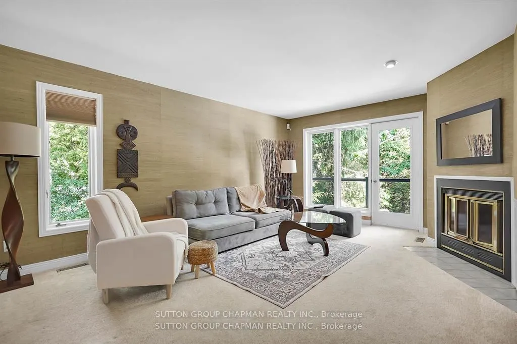 712 Riverside Drive