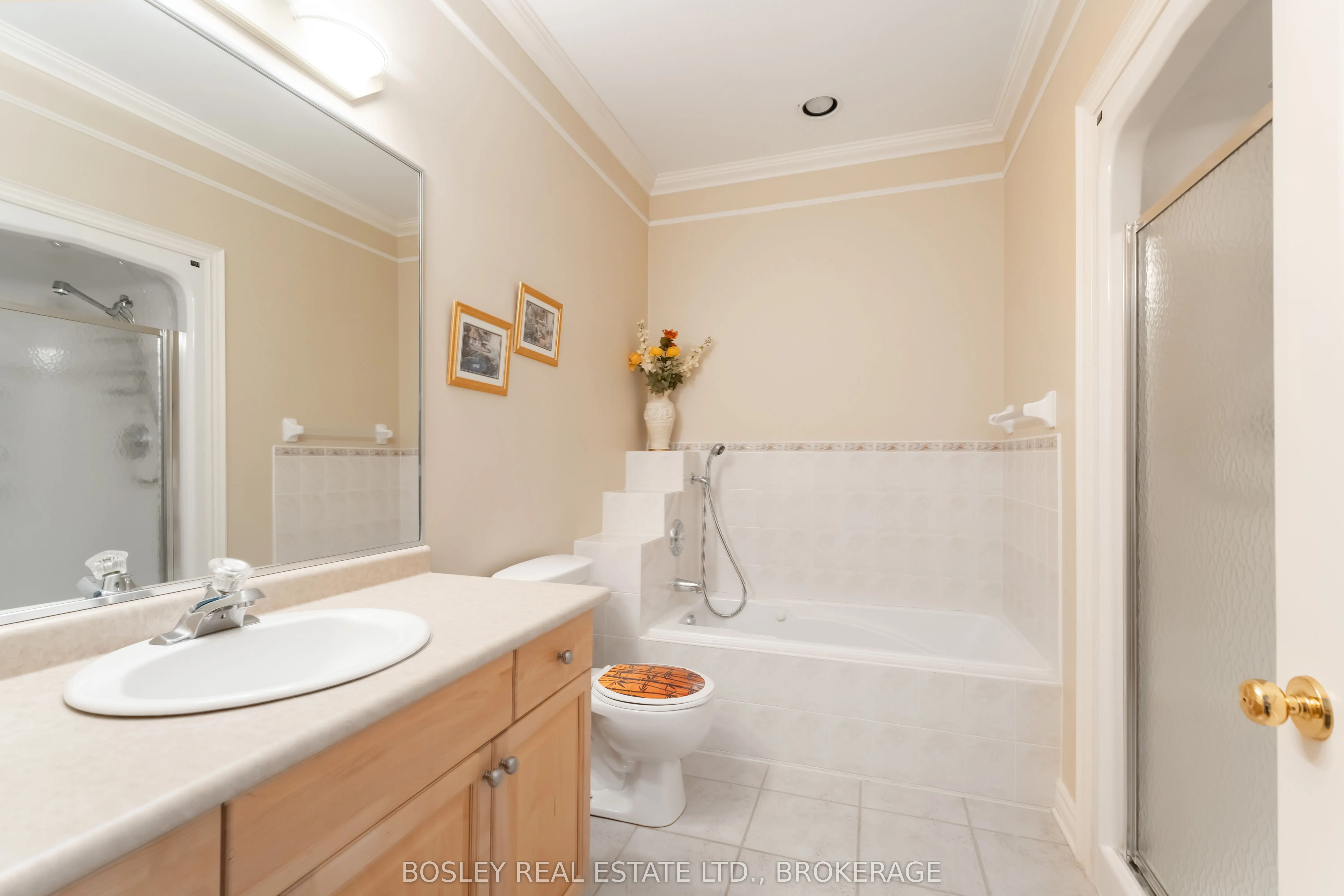 308 Queenston Street, #14