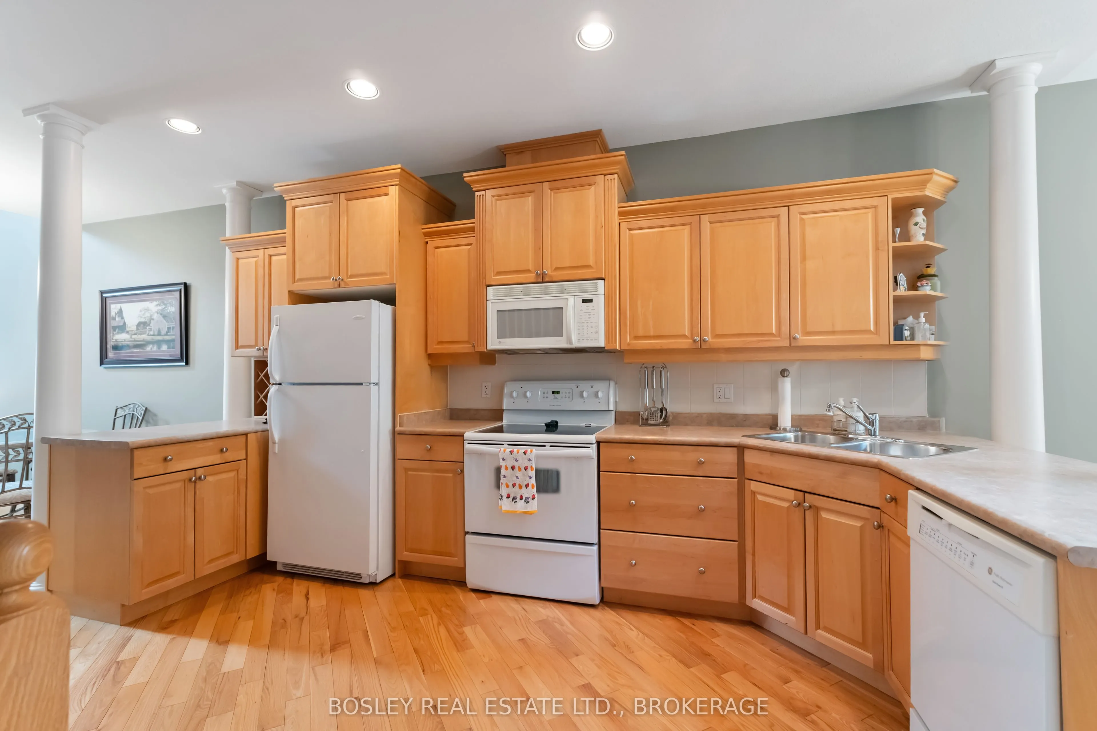 308 Queenston Street, #14