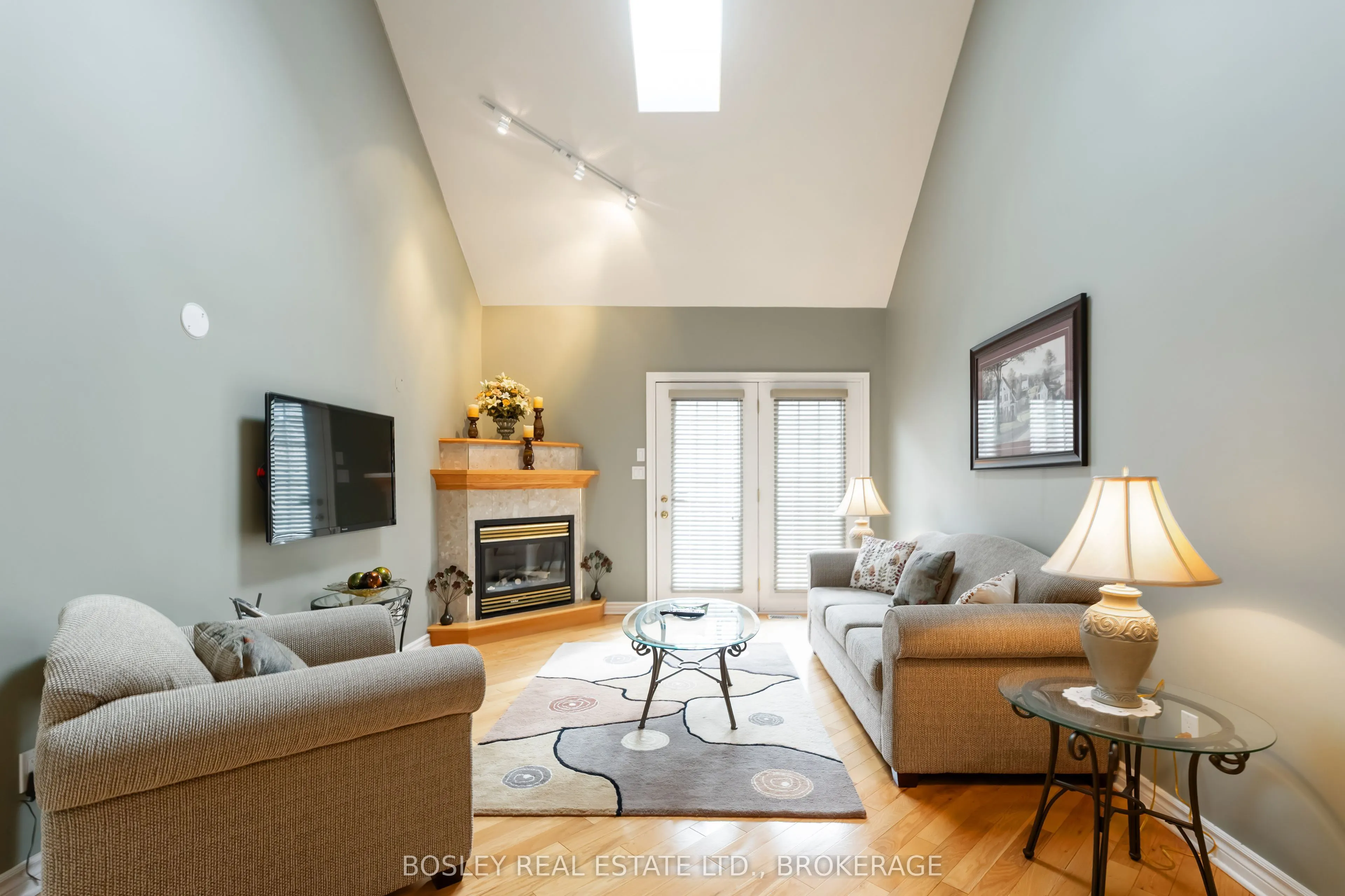 308 Queenston Street, #14