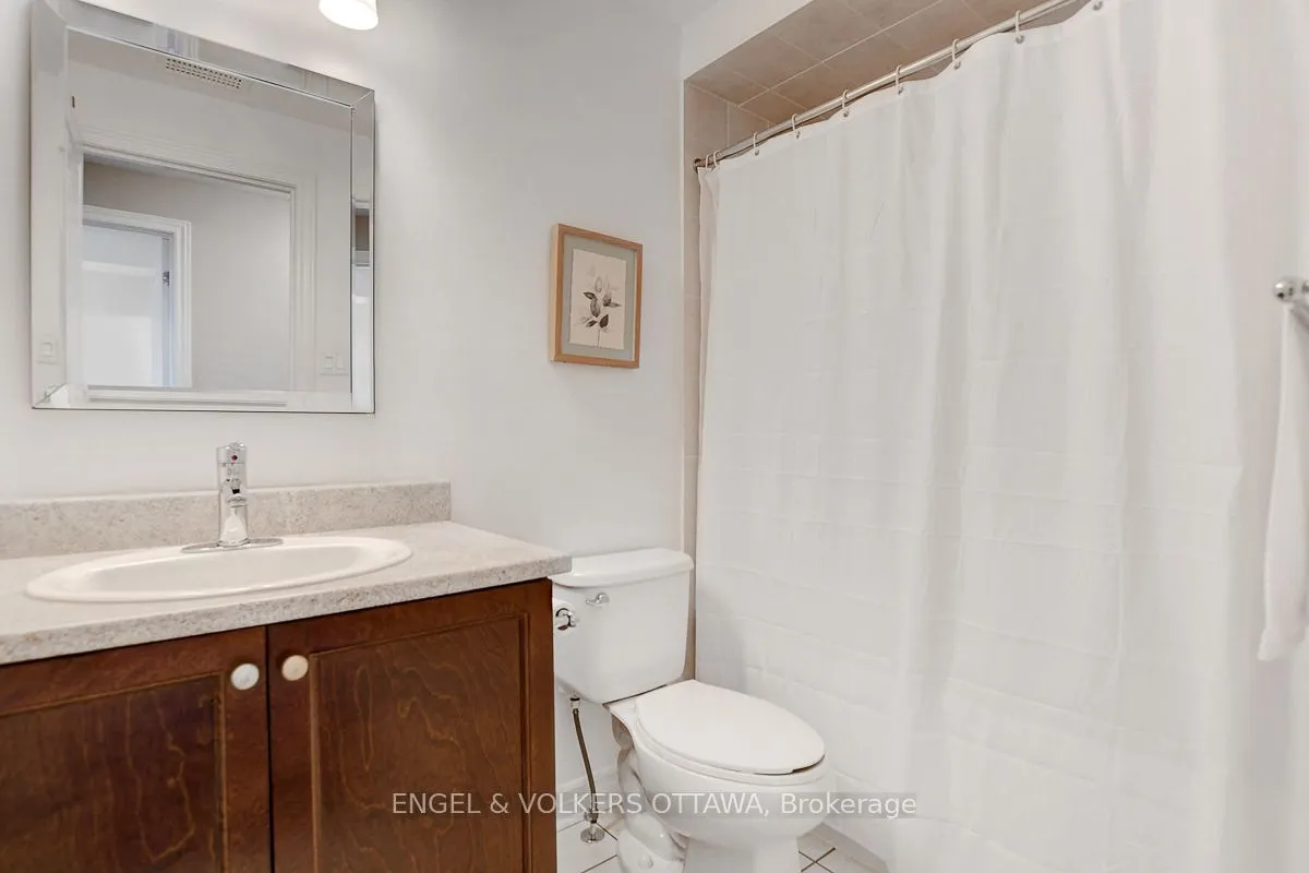 188 Hornchurch Lane, #E