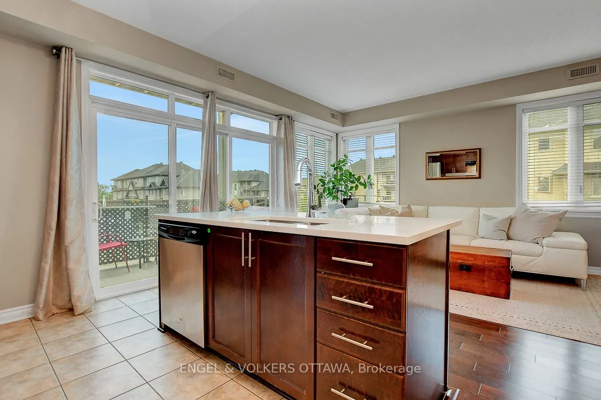 188 Hornchurch Lane, #E