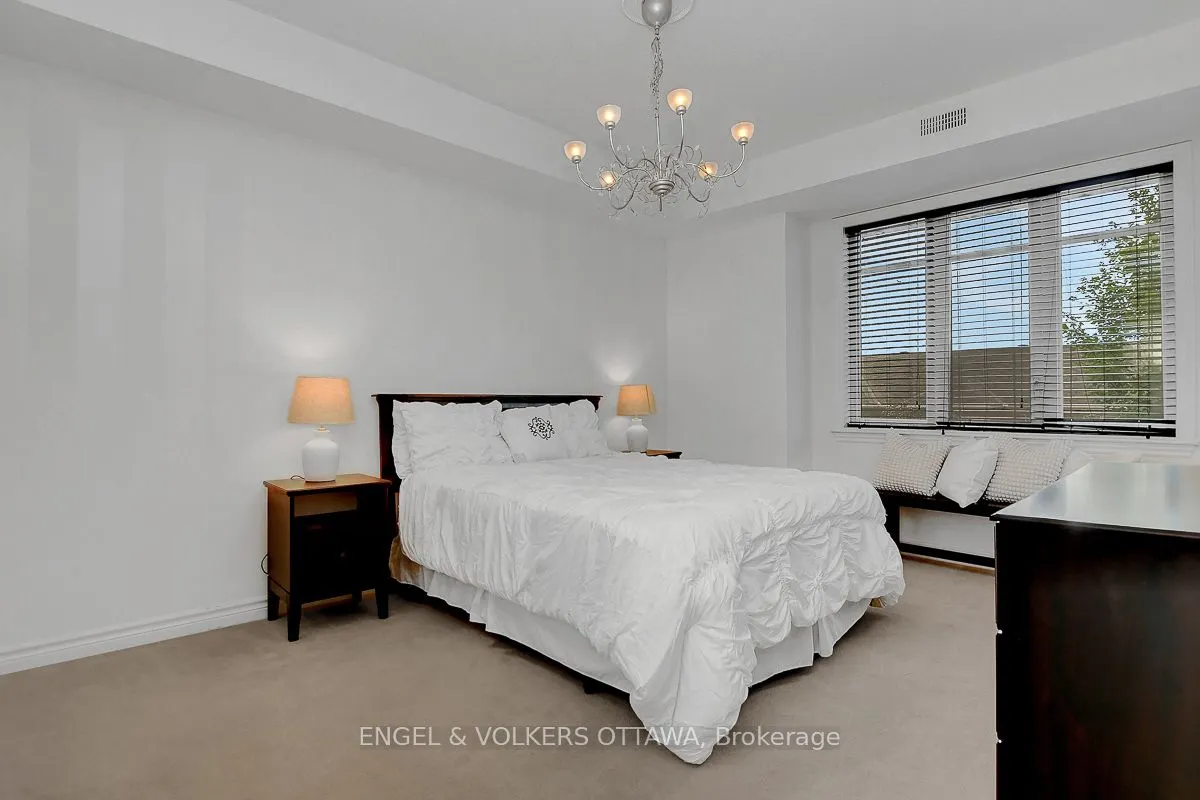 188 Hornchurch Lane, #E