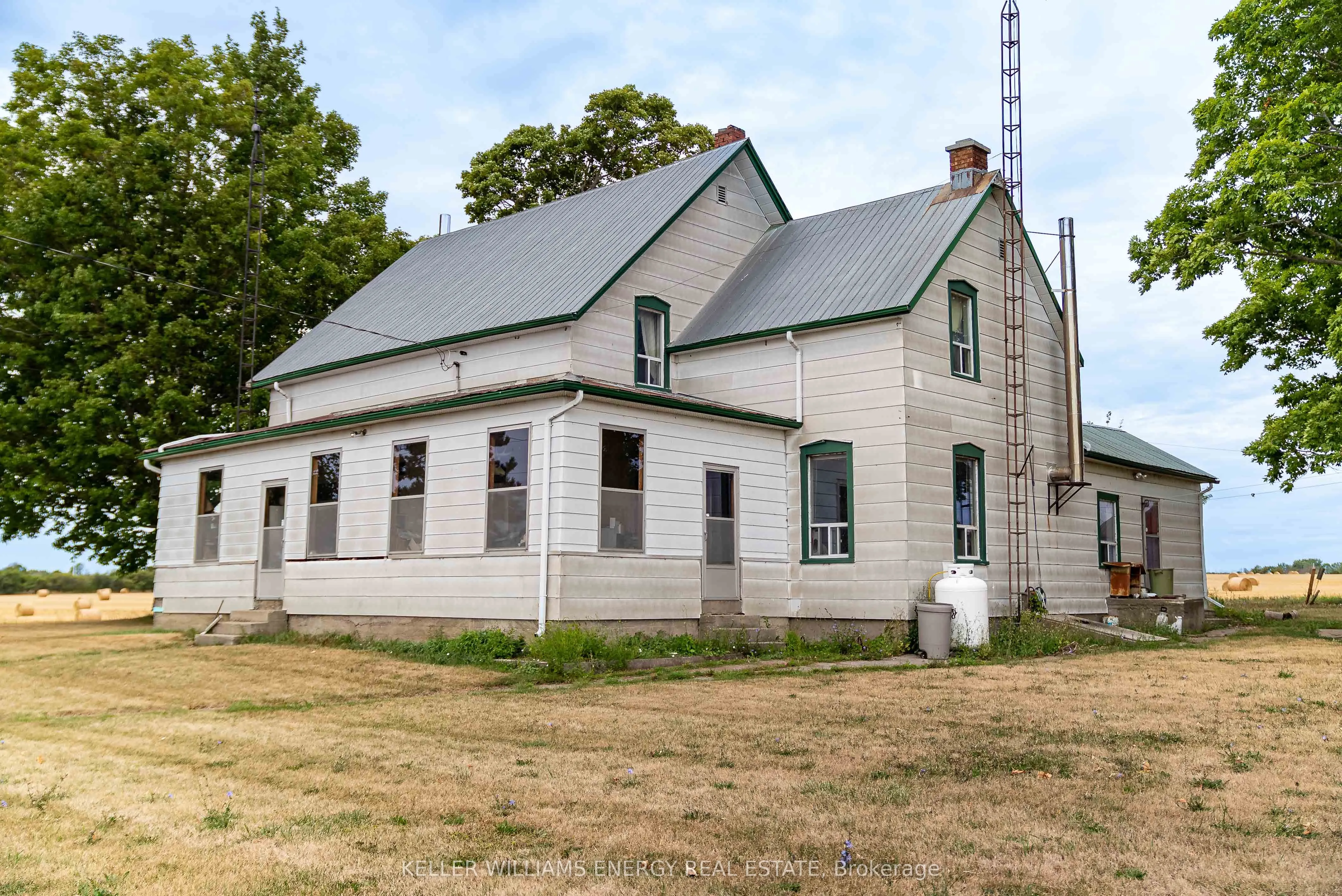 19244 Loyalist Parkway