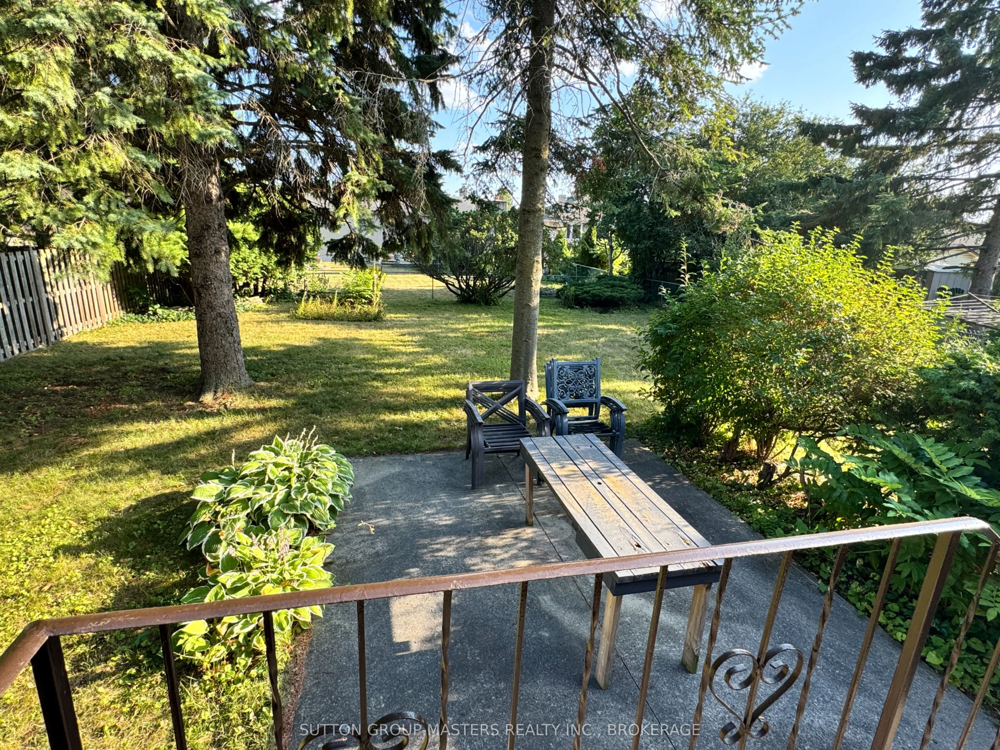 79 Inverness Crescent