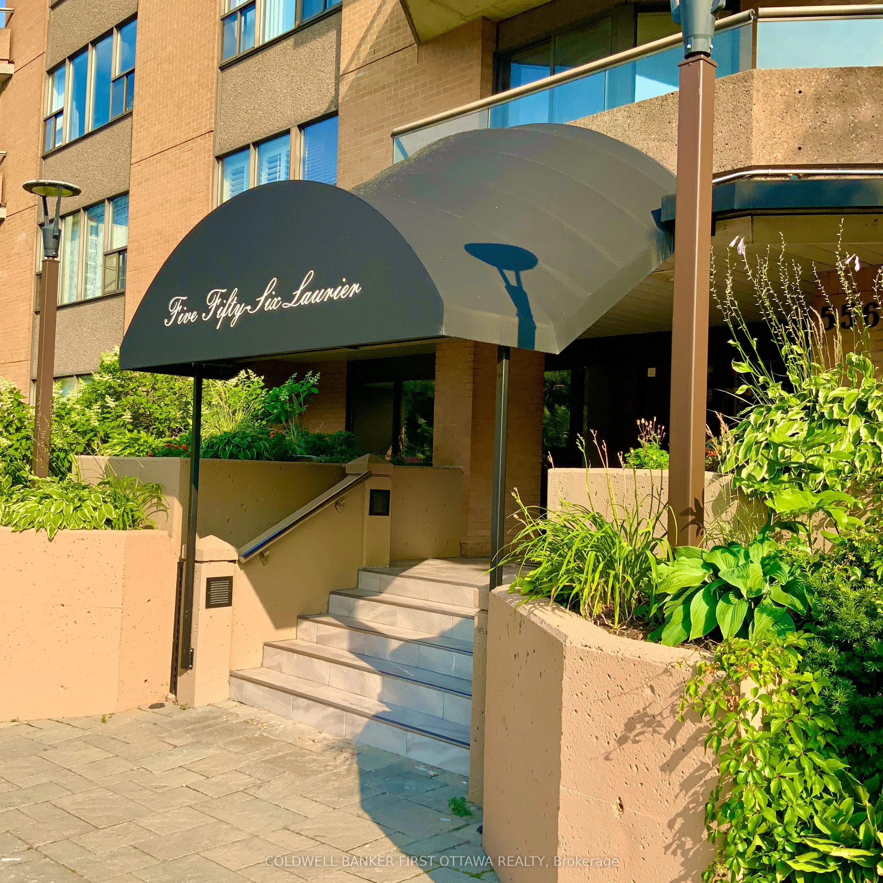 556 Laurier Avenue W, #506