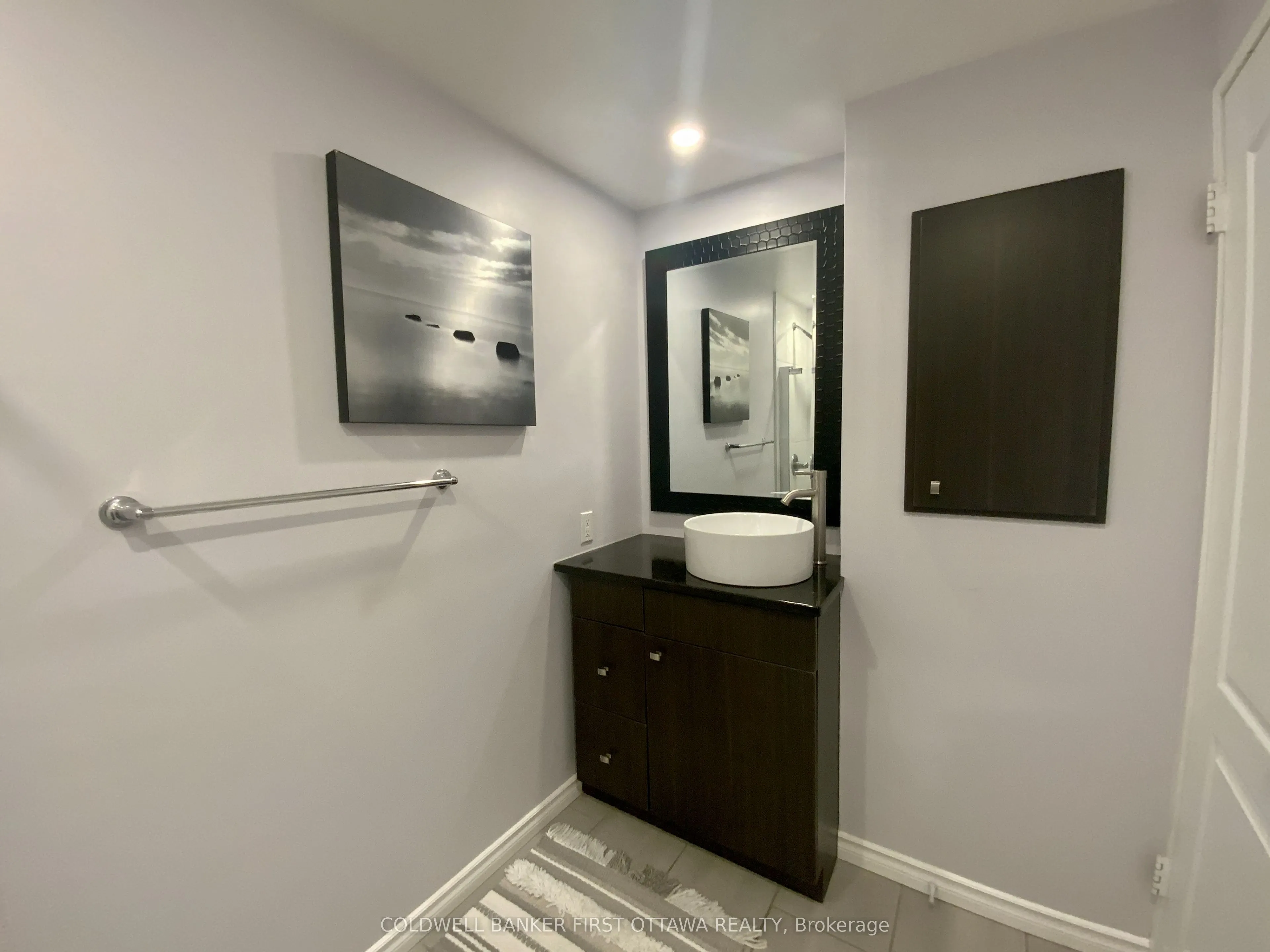 556 Laurier Avenue W, #506
