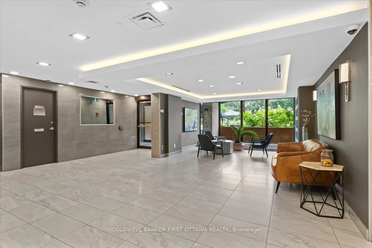 556 Laurier Avenue W, #506