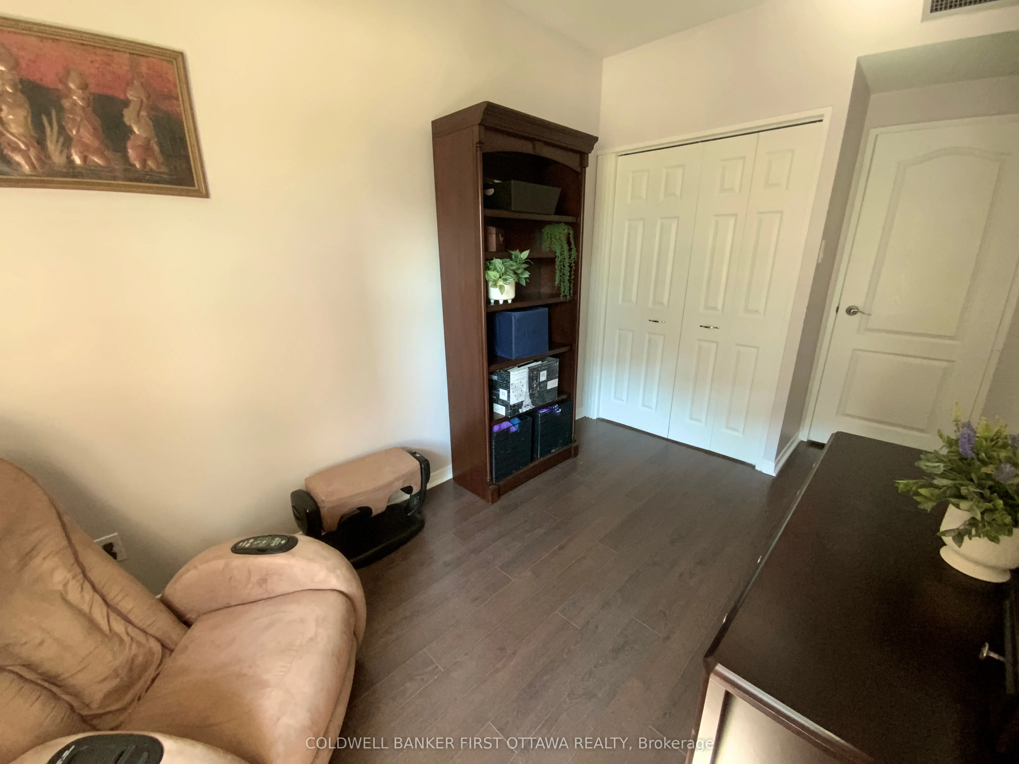 556 Laurier Avenue W, #506