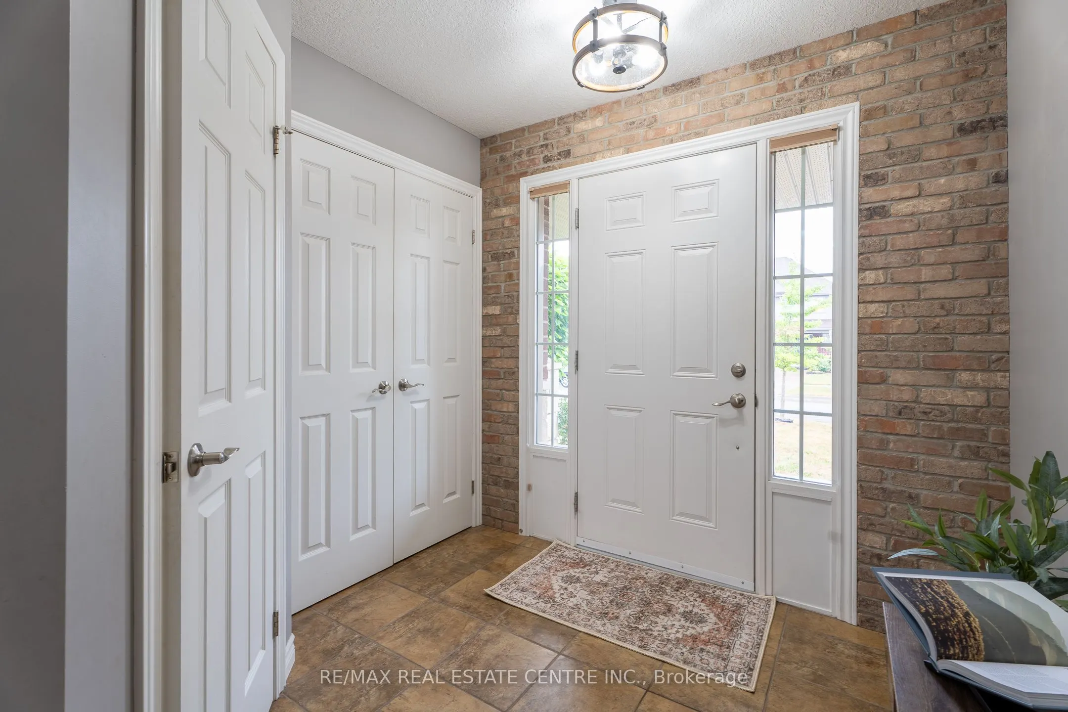 281 Vincent Drive