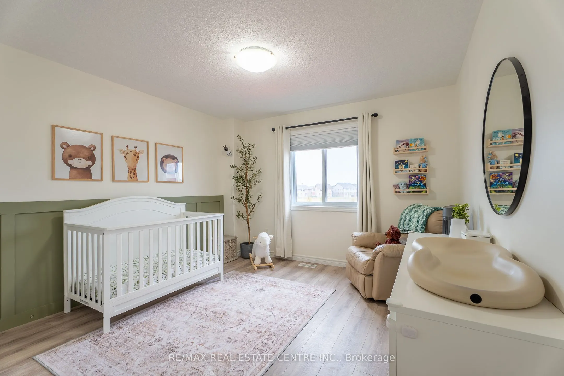 281 Vincent Drive