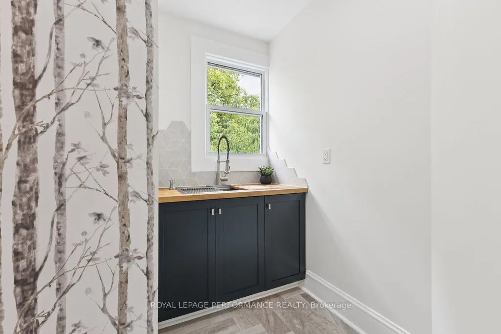 373 Bronson Avenue